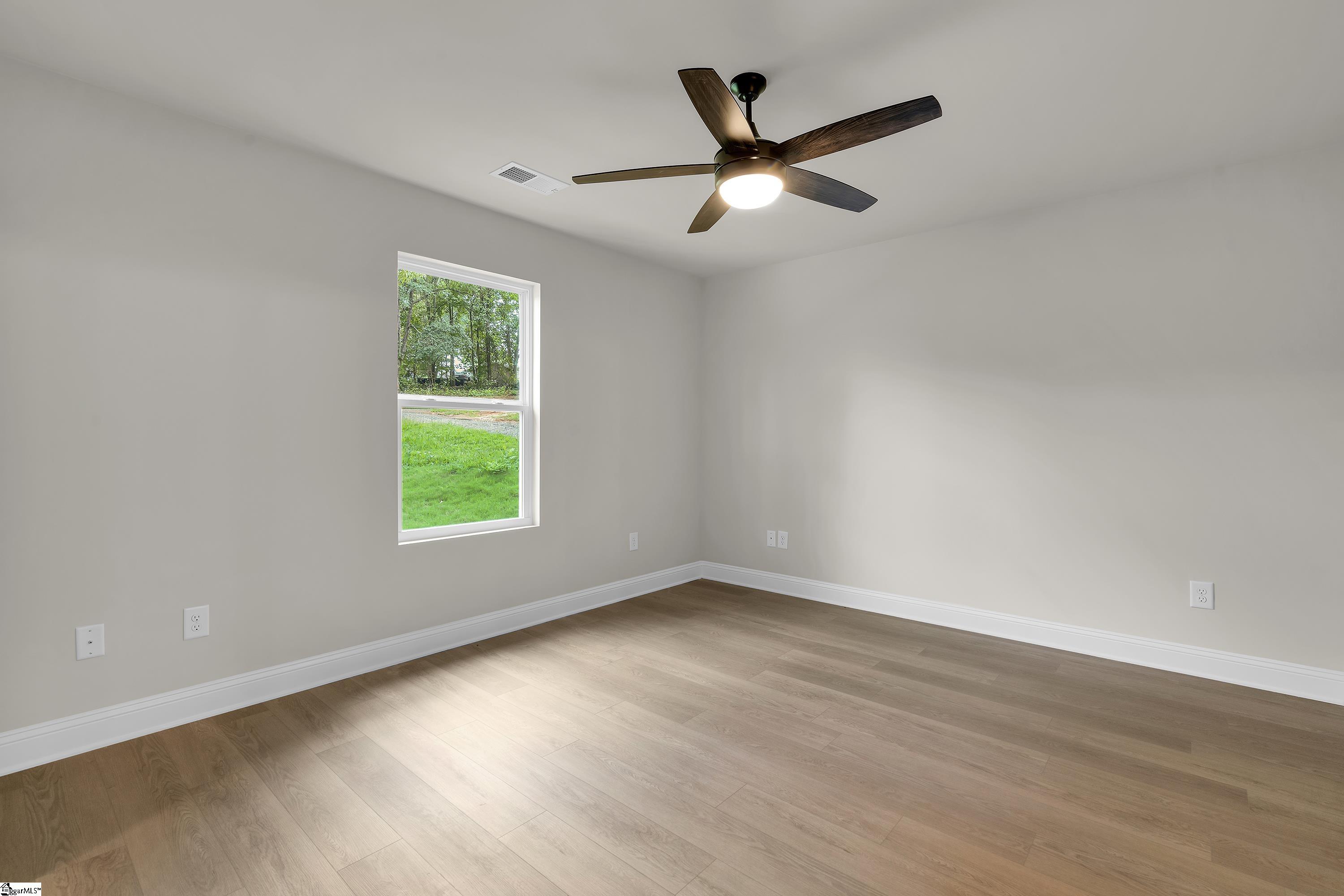 3224 N Highway 101 Property Photo 10