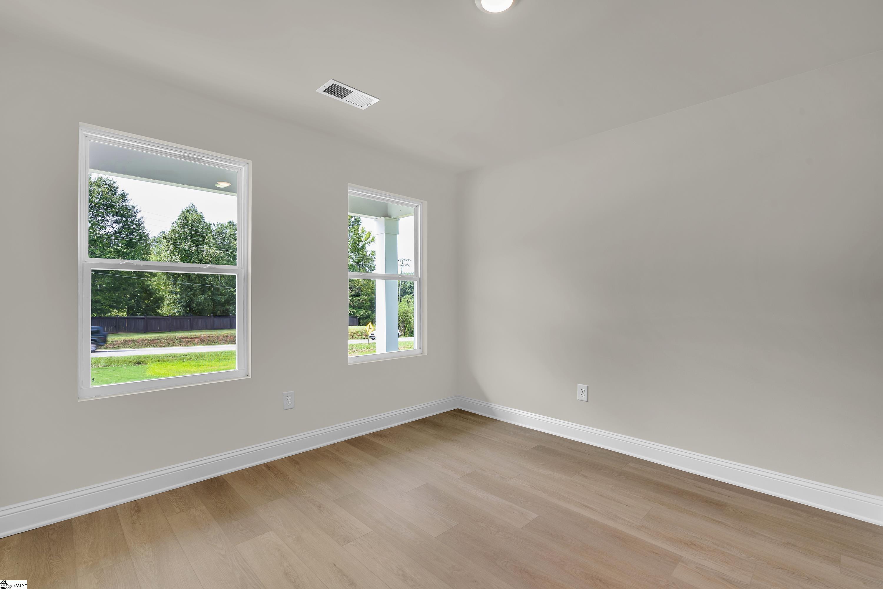3224 N Highway 101 Property Photo 13