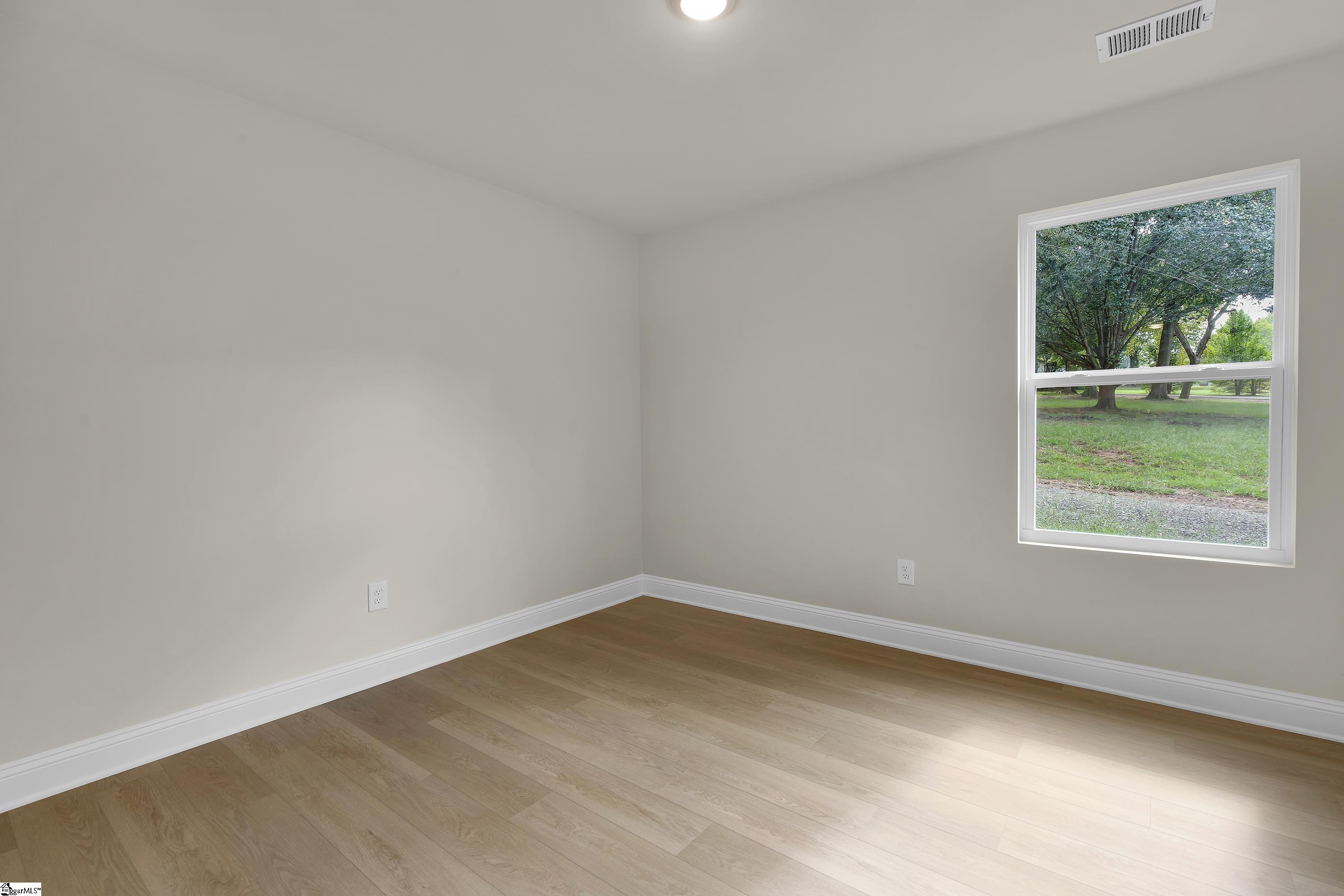 3224 N Highway 101 Property Photo 15