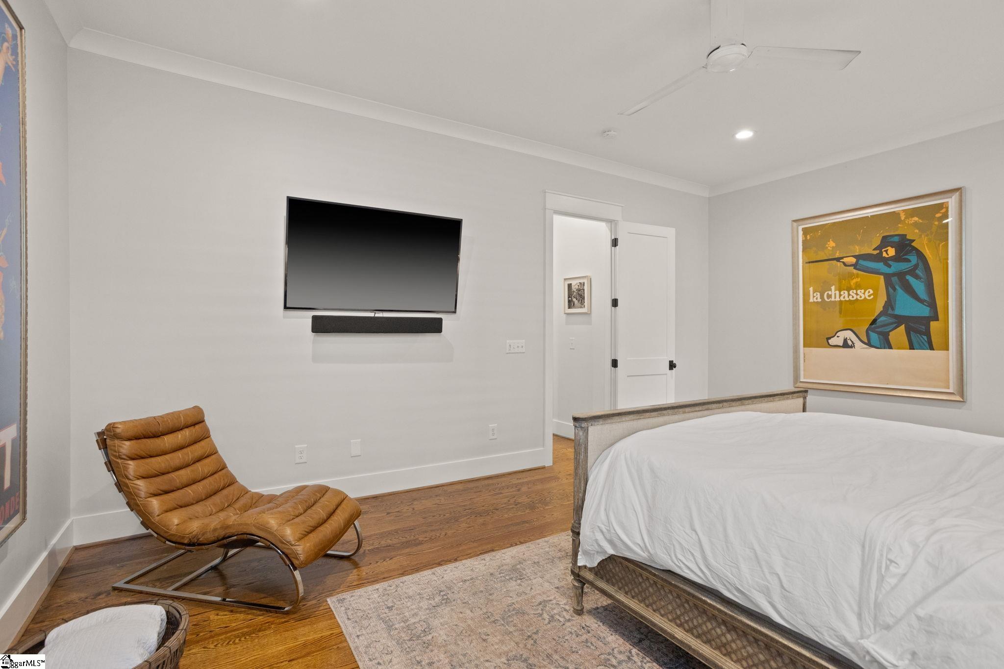 110 Newman Street Property Photo 27