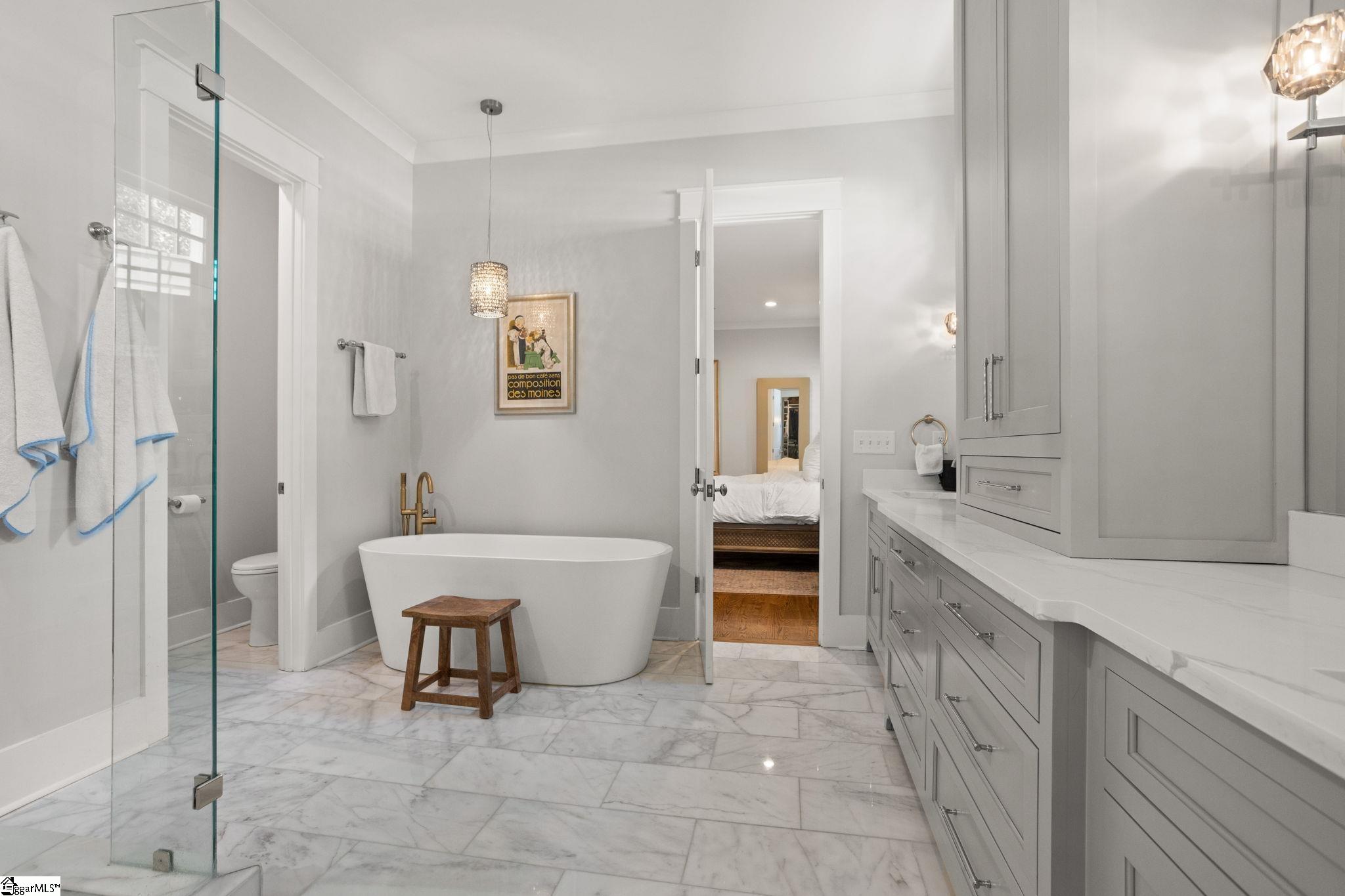 110 Newman Street Property Photo 30