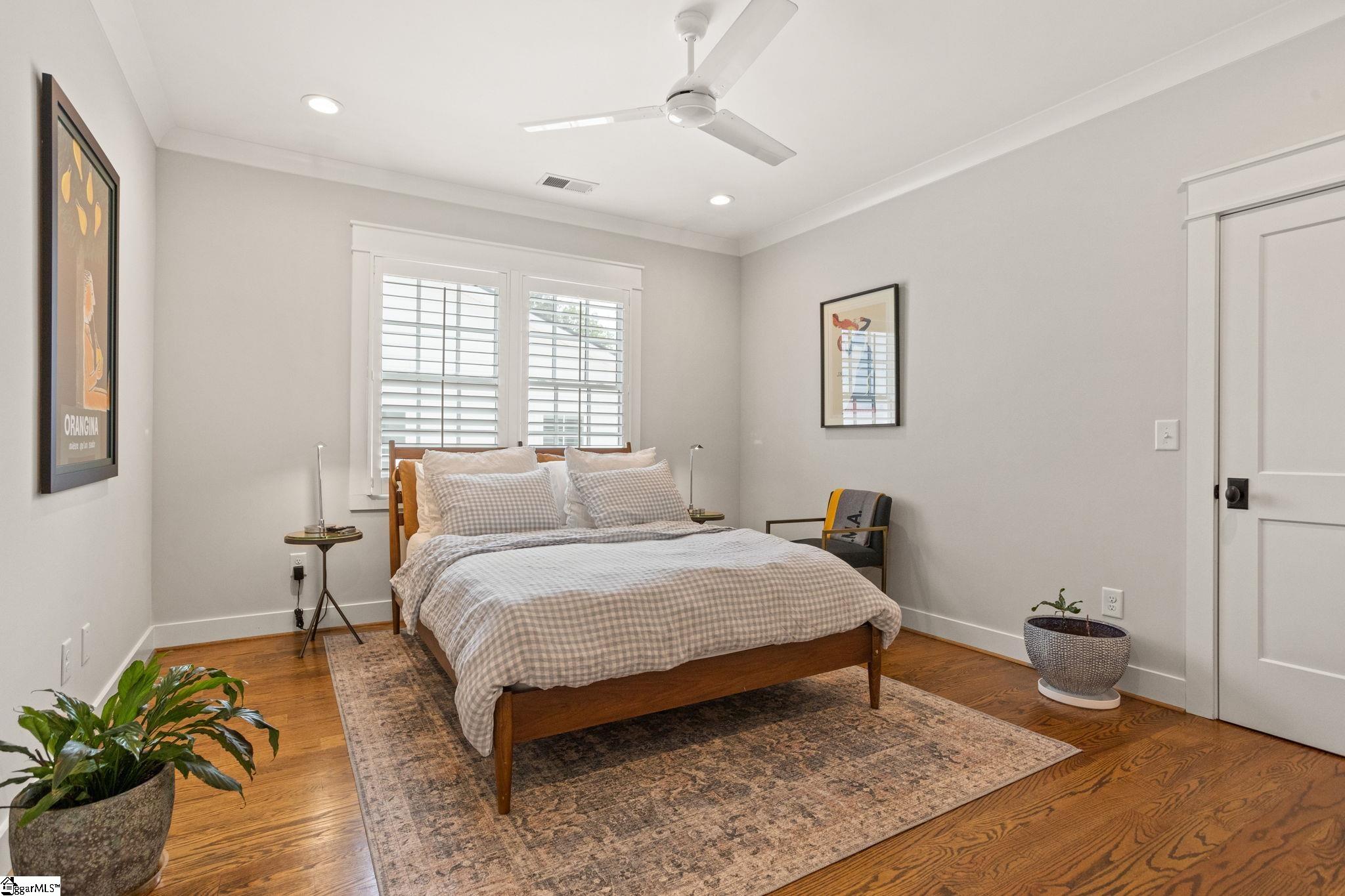 110 Newman Street Property Photo 40
