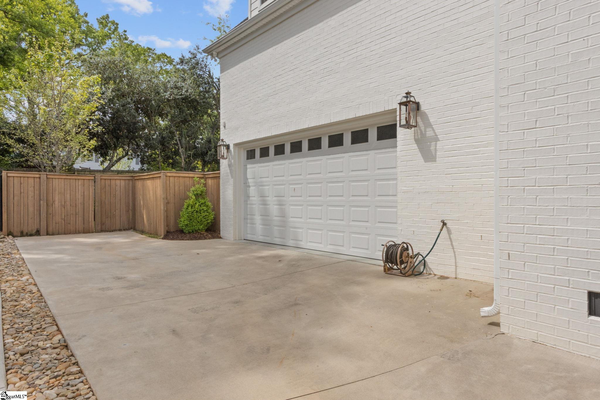 110 Newman Street Property Photo 48