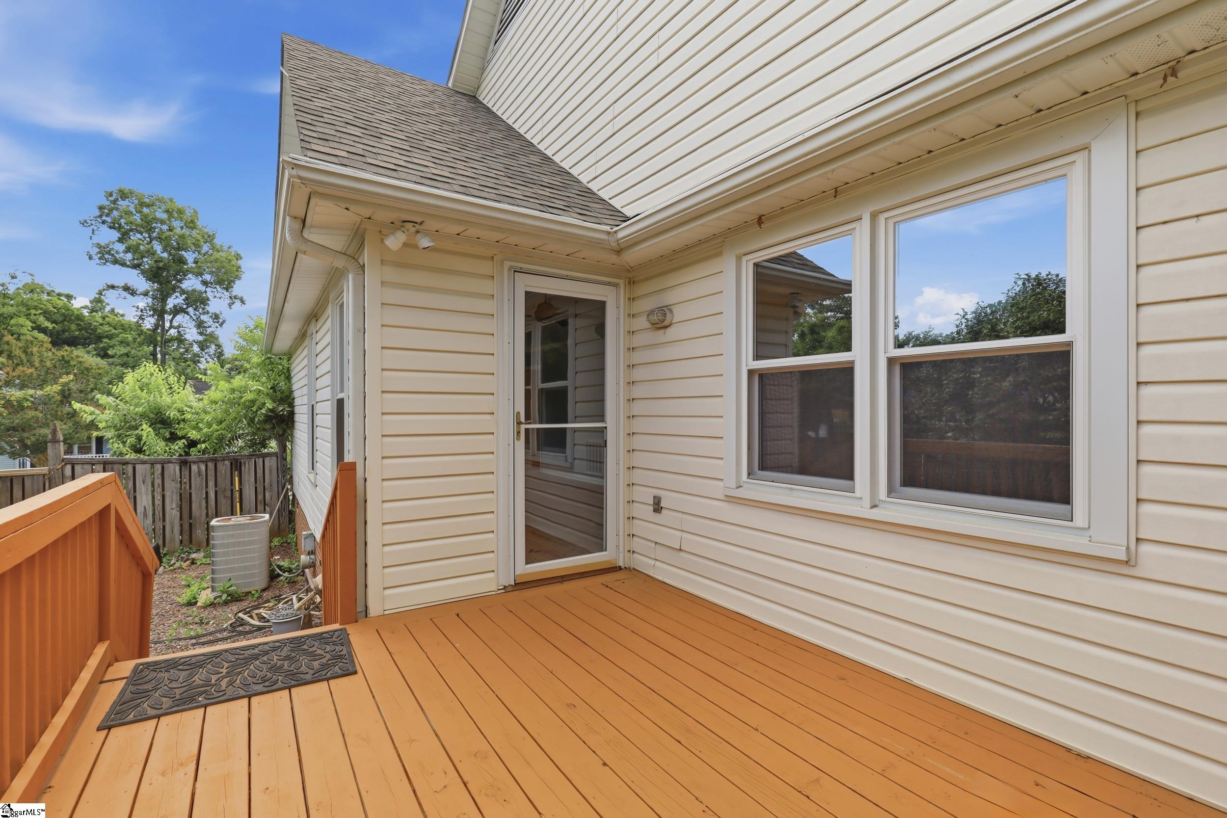 33 Tilbury Way Property Photo 22