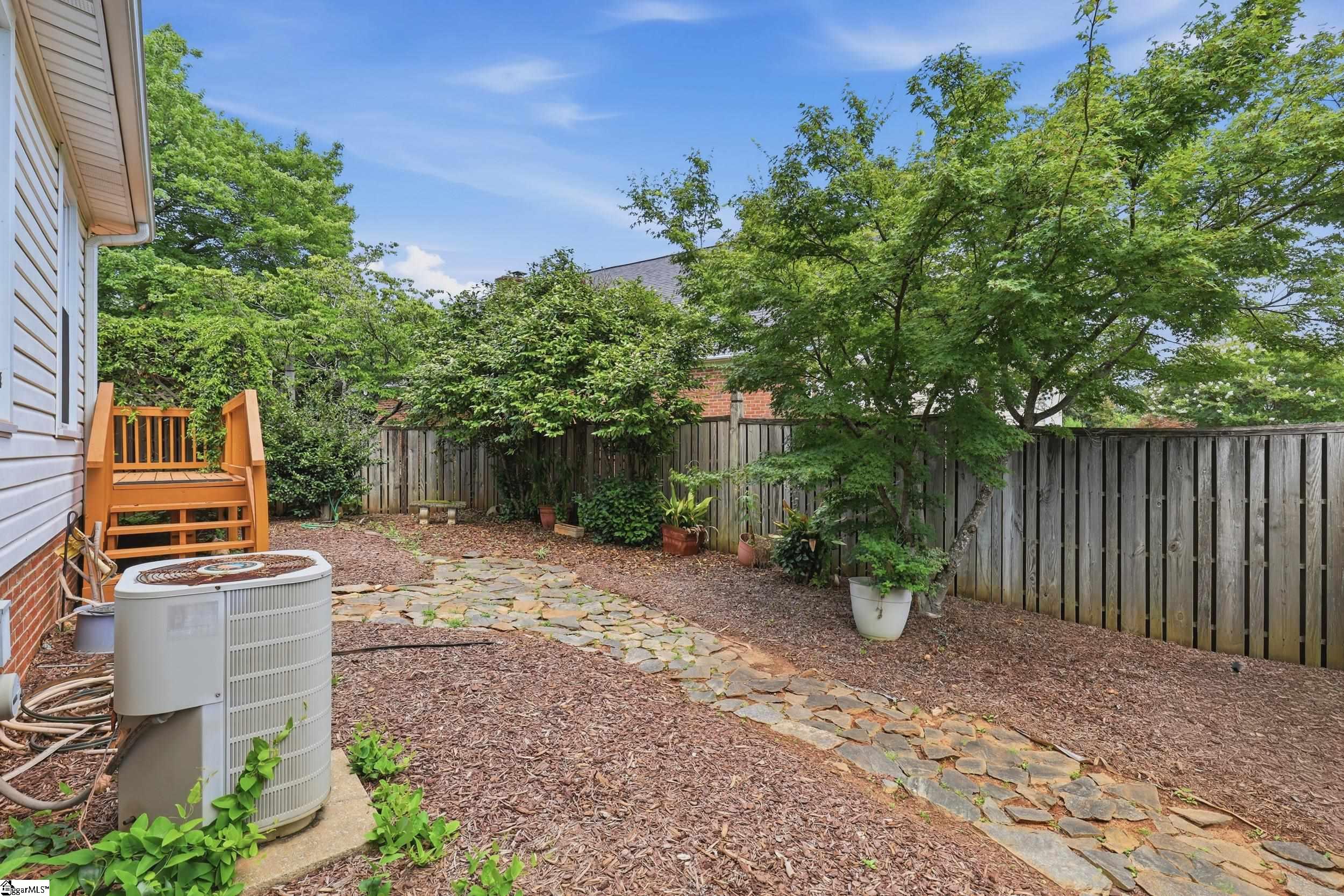33 Tilbury Way Property Photo 25