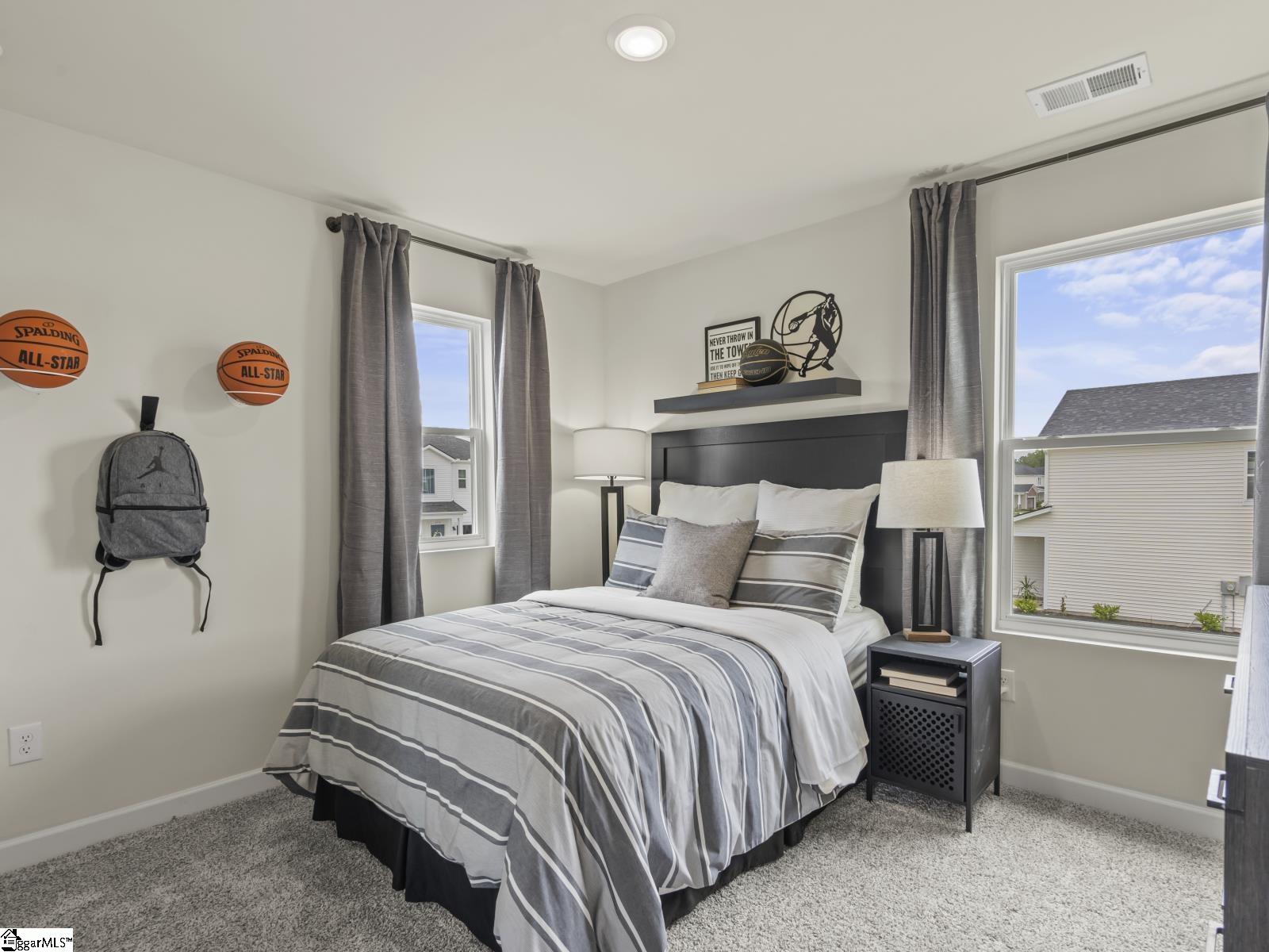 997 Penfold Pointe Property Photo 2