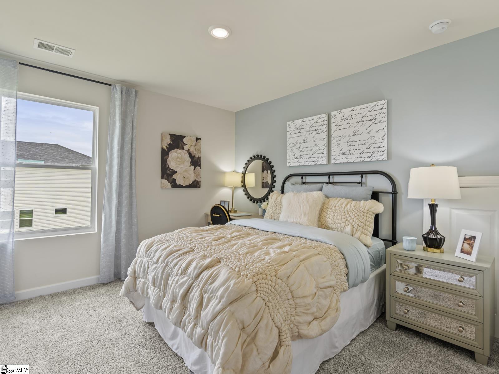 997 Penfold Pointe Property Photo 3