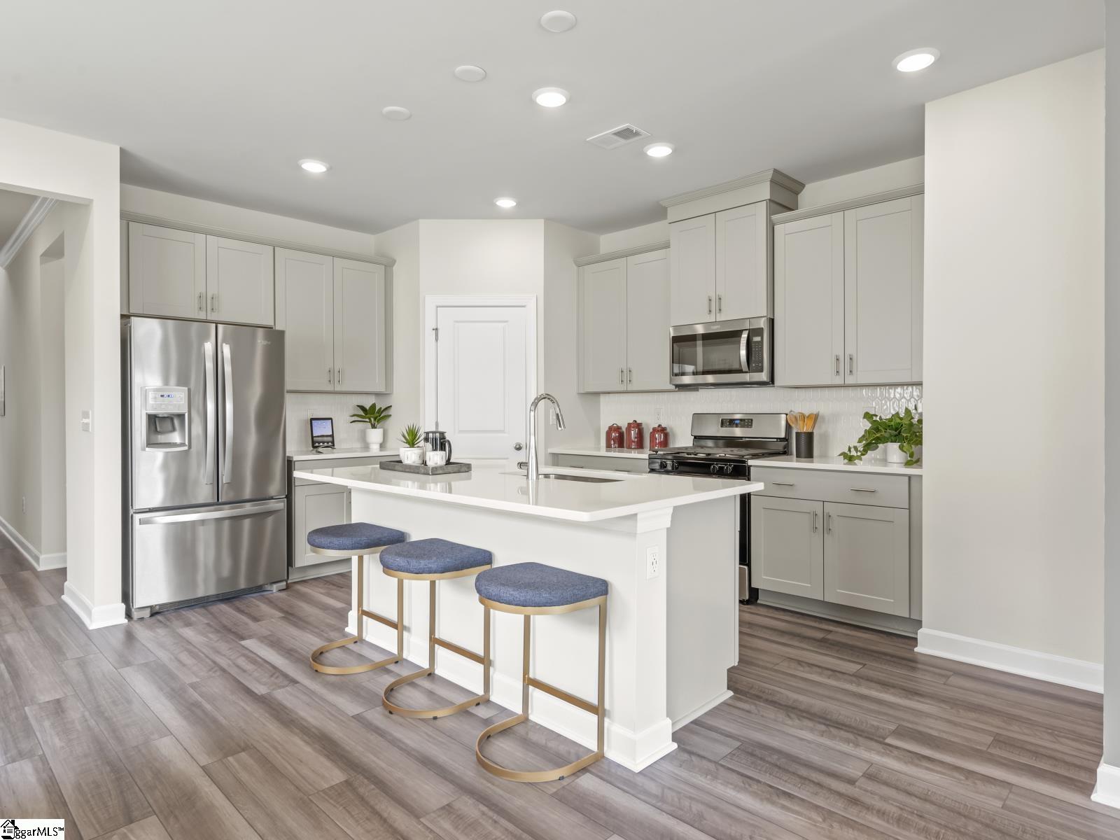 997 Penfold Pointe Property Photo 9