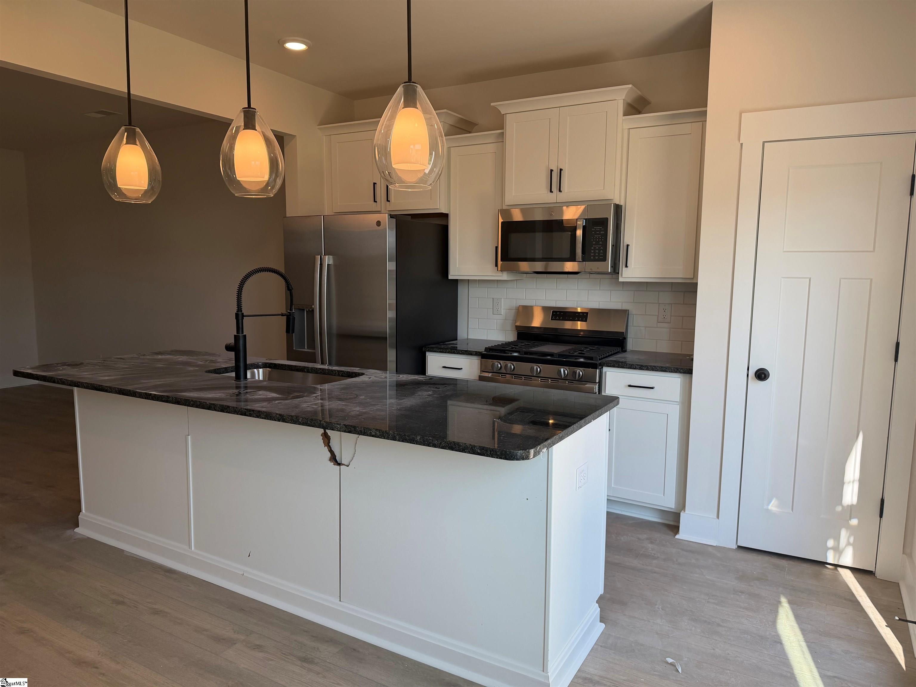 404 Alicat Drive Property Photo 3