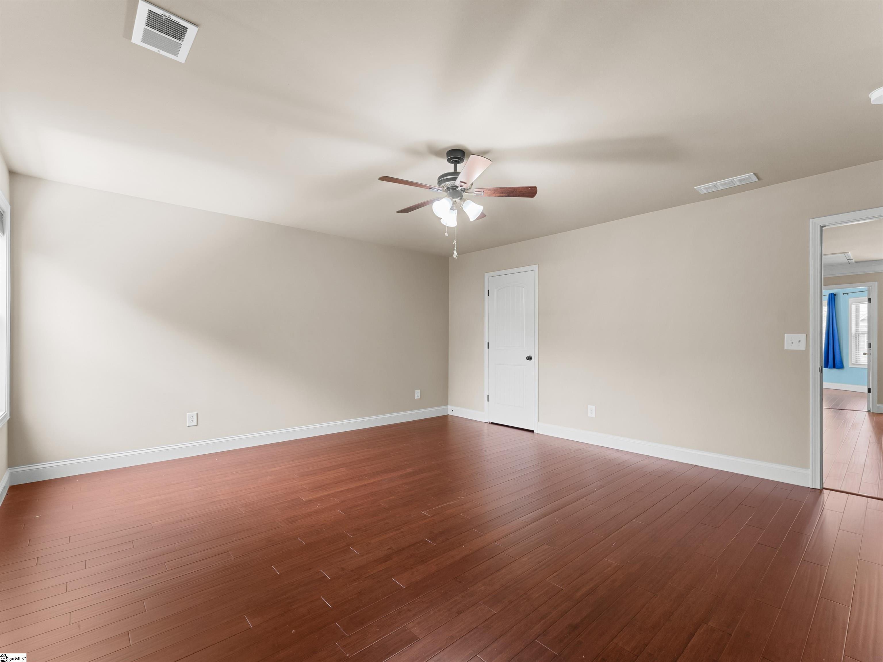135 Creek Shoals Drive Property Photo 36