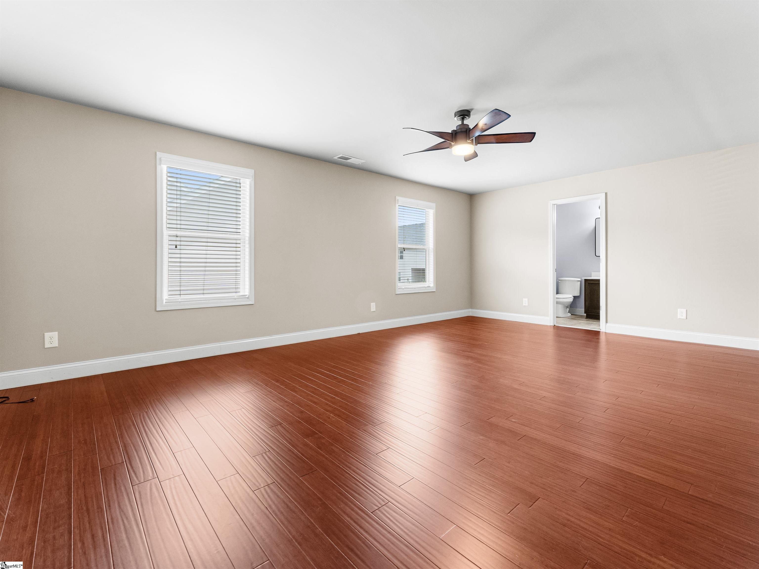 135 Creek Shoals Drive Property Photo 38