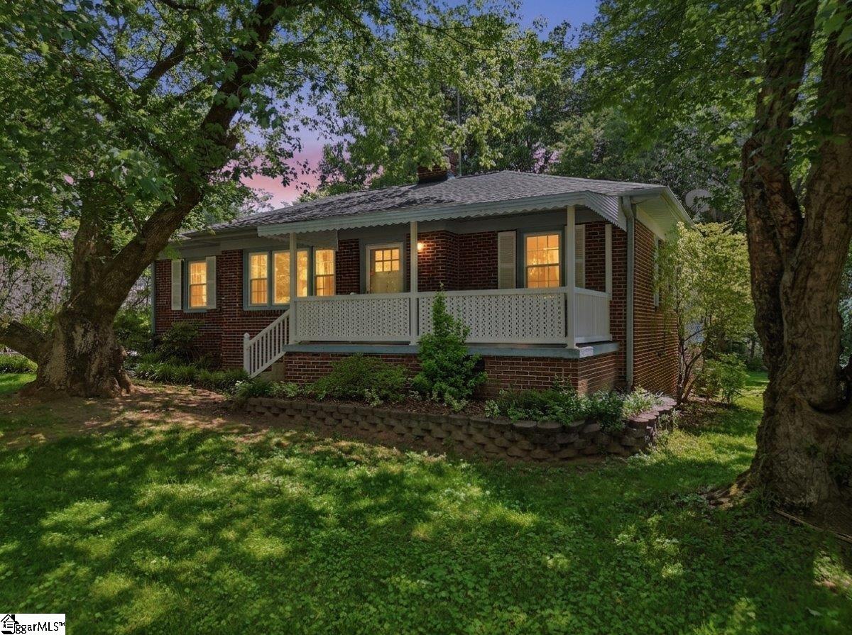 31 Blackburn Street Property Photo 3