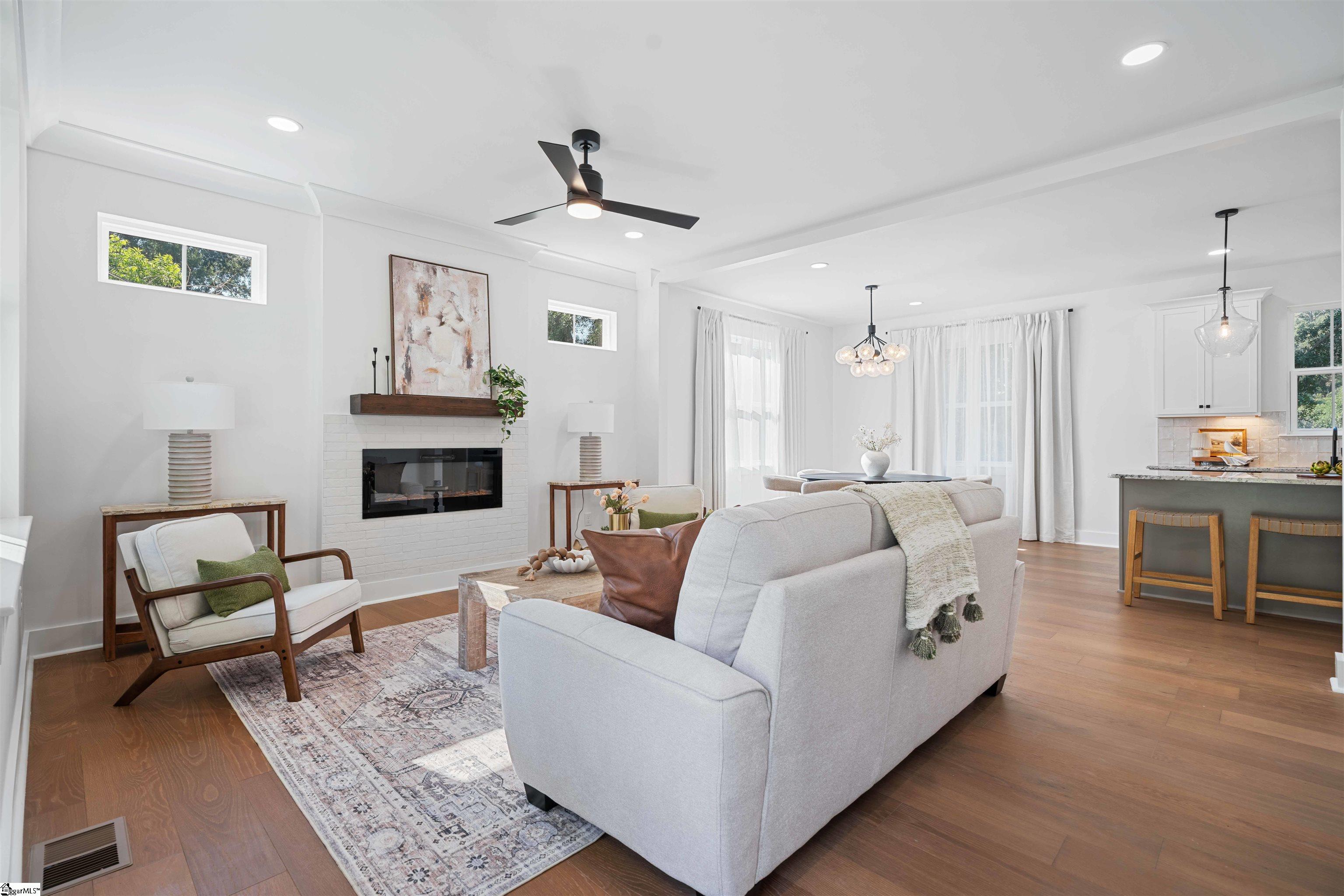 34 Lowndes Hill Road Property Photo 4