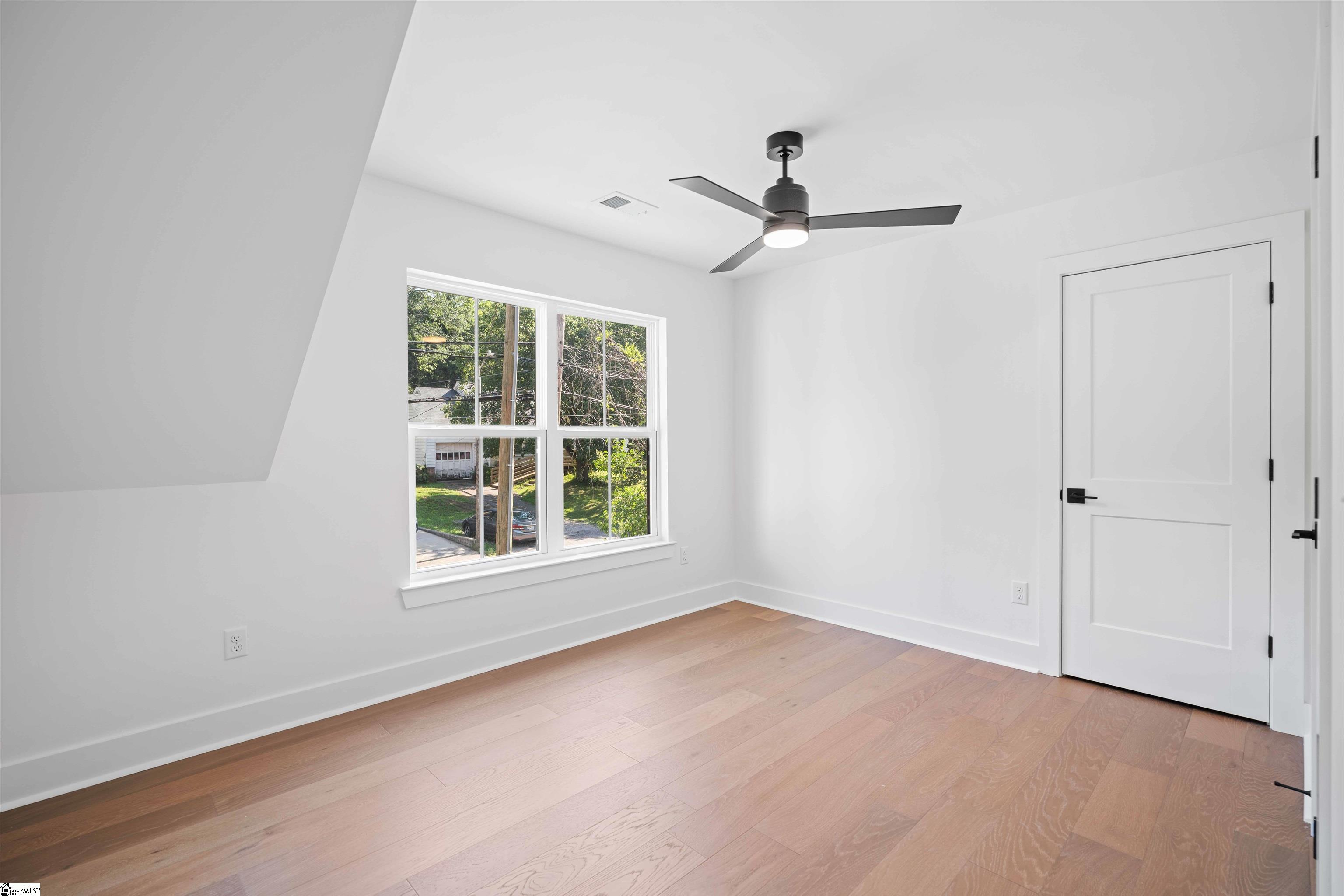 34 Lowndes Hill Road Property Photo 17