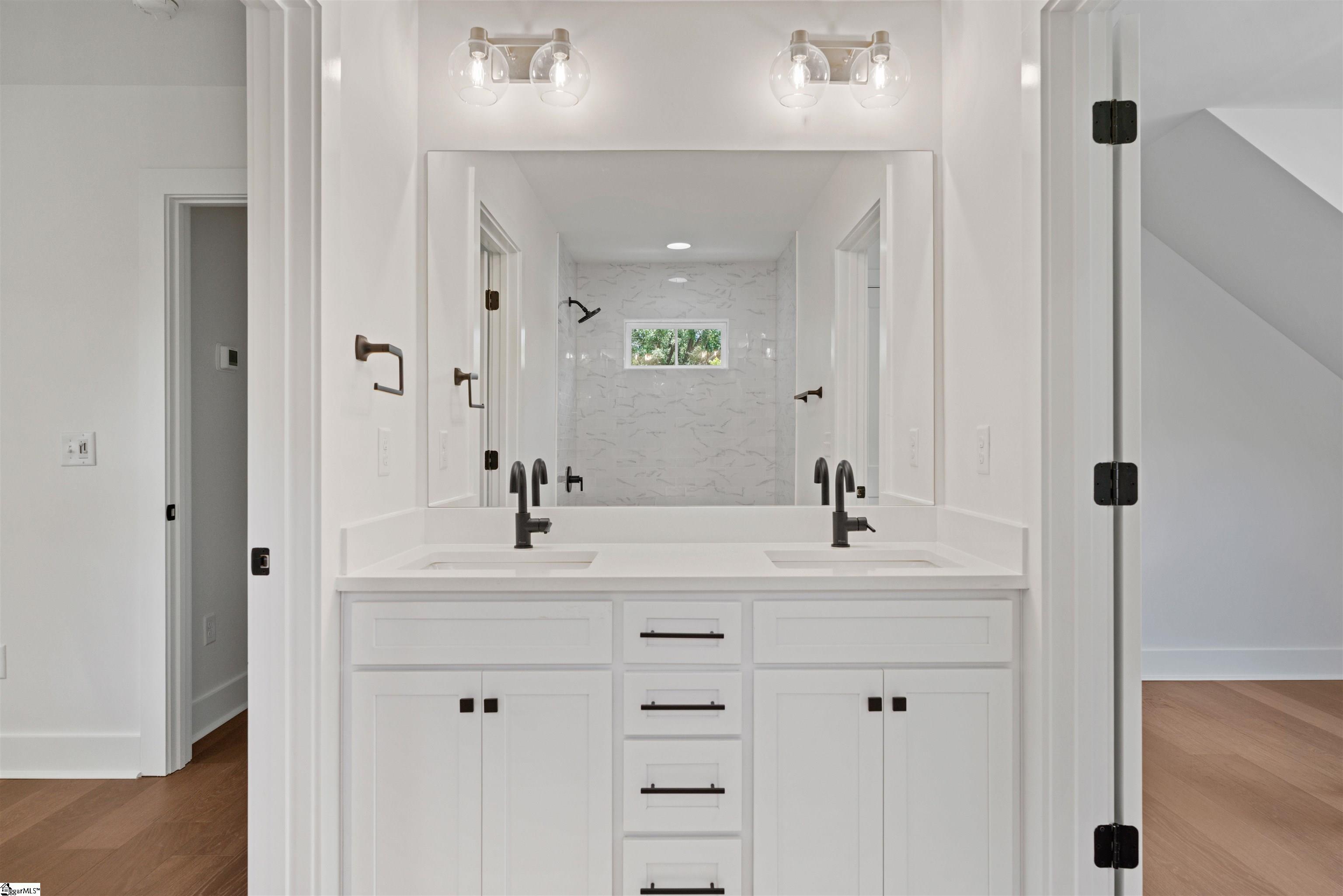 34 Lowndes Hill Road Property Photo 18