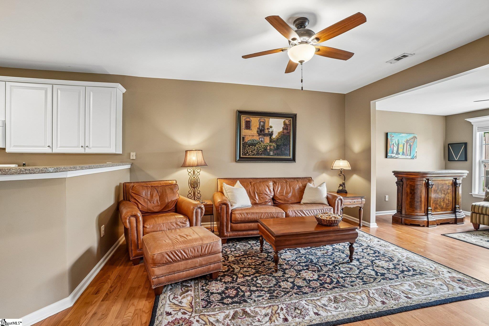 326 Crandall Way Property Photo 6