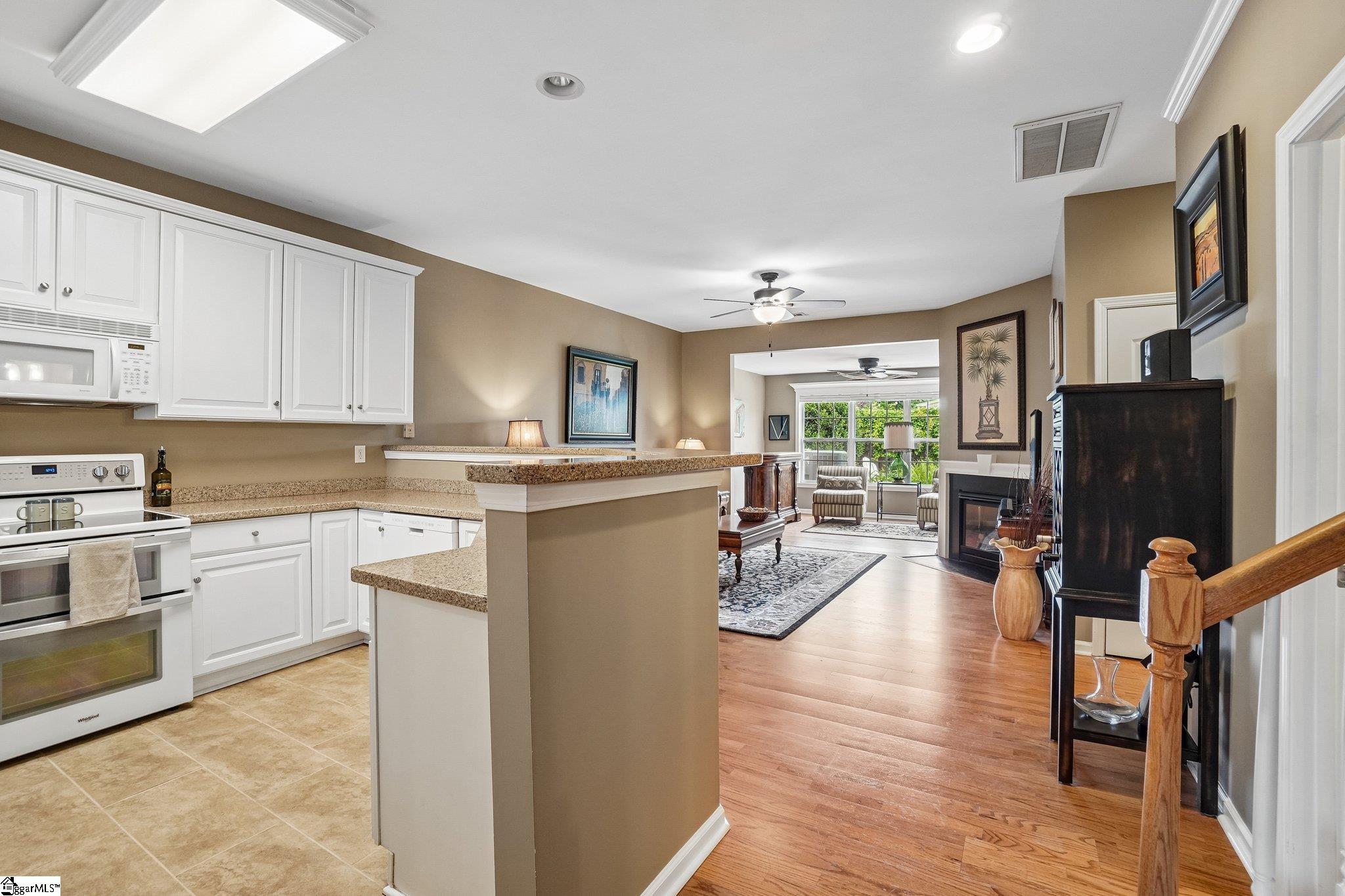 326 Crandall Way Property Photo 14