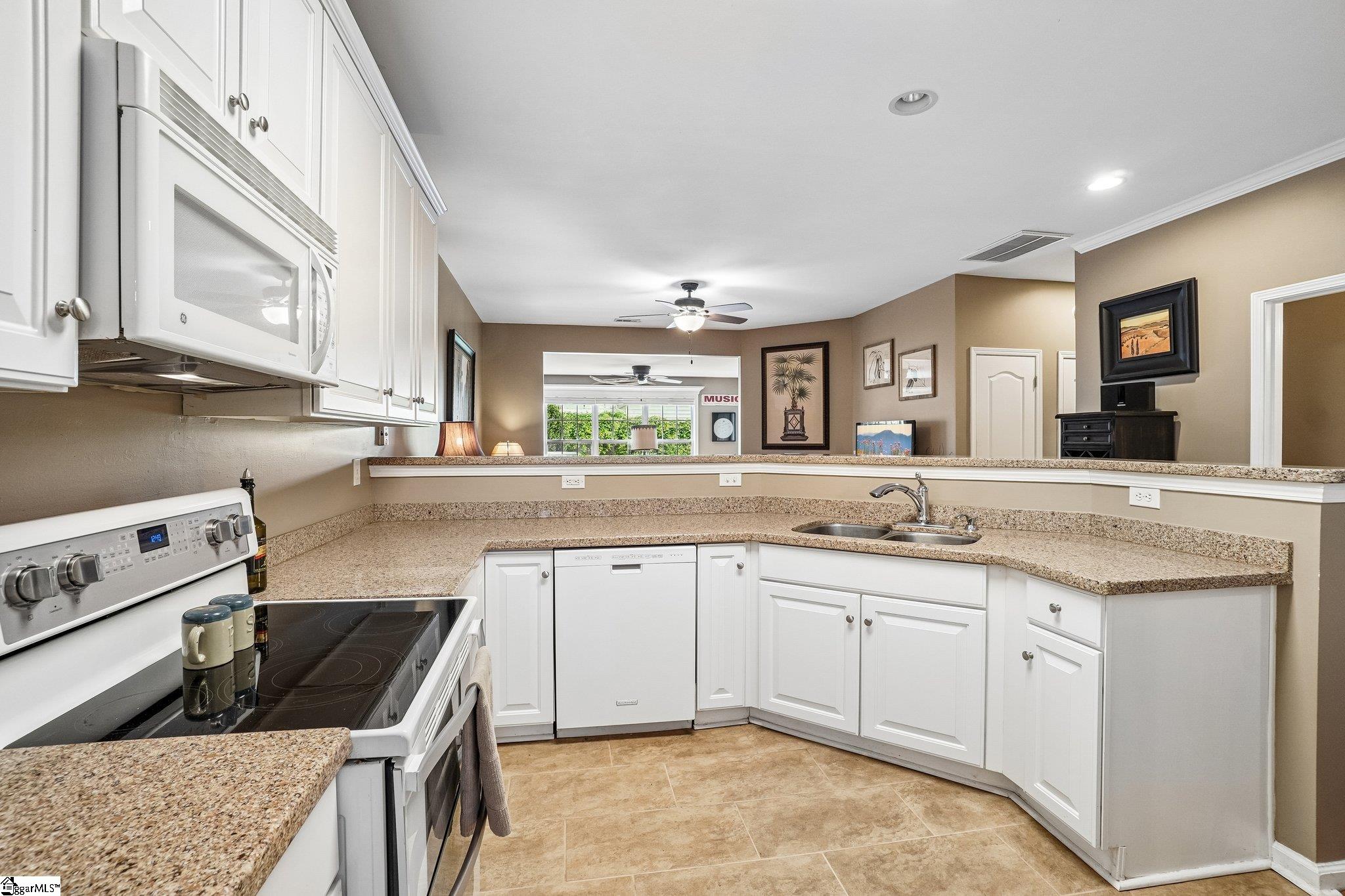 326 Crandall Way Property Photo 15