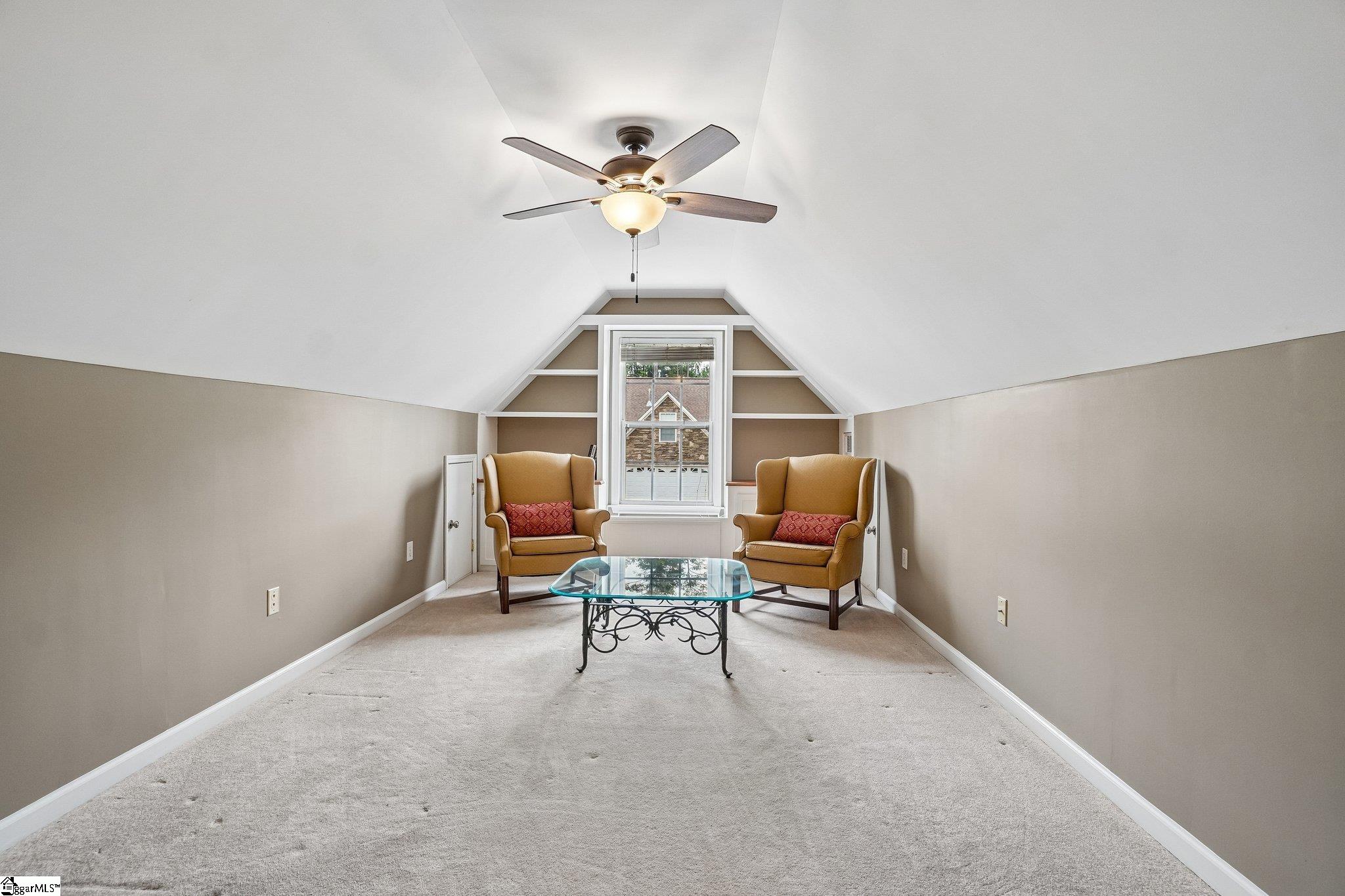 326 Crandall Way Property Photo 29