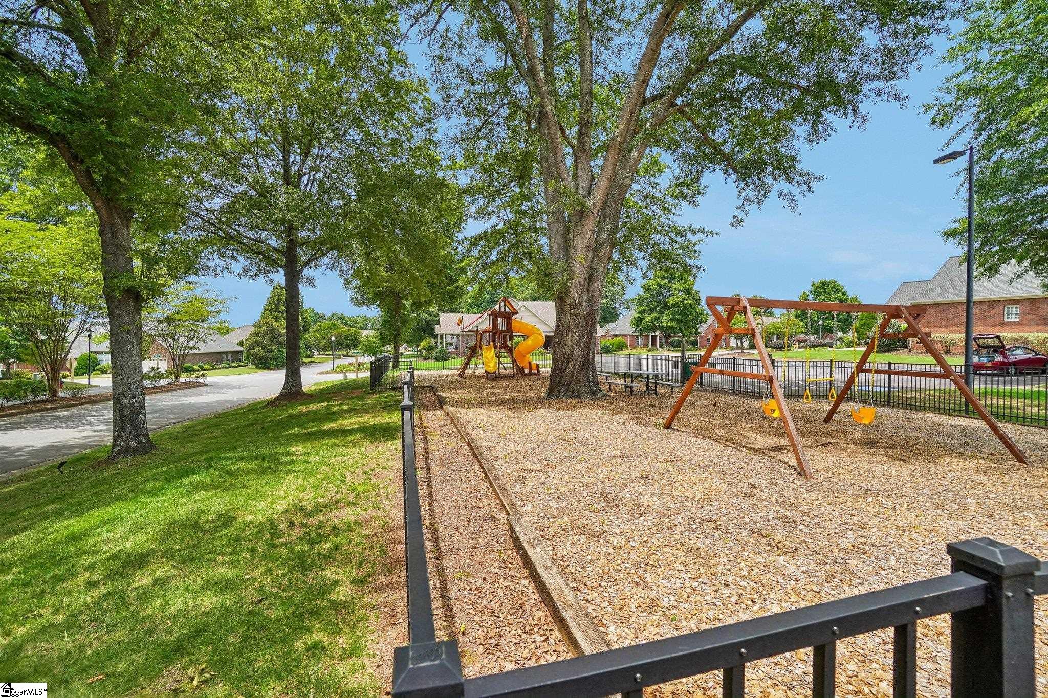 326 Crandall Way Property Photo 45