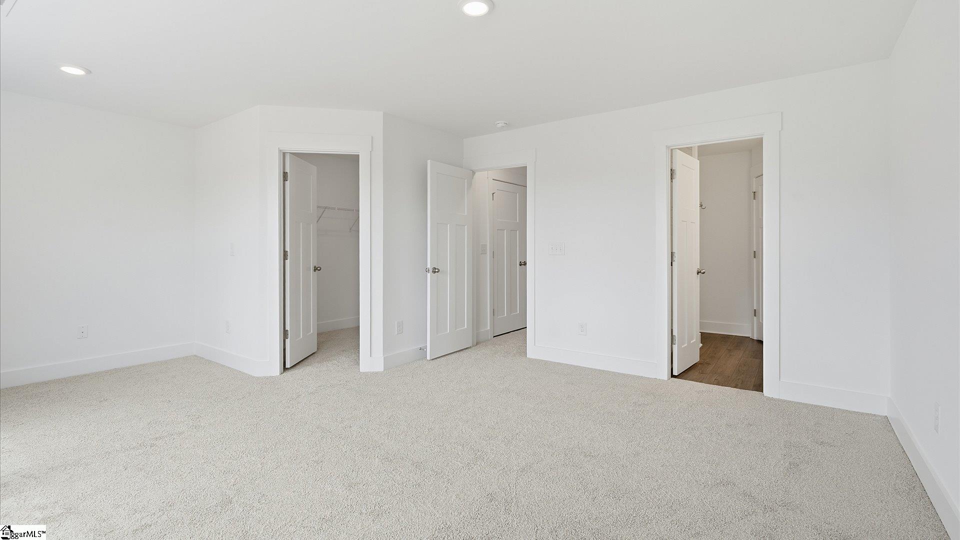 9 Hagen Lane Property Photo 13