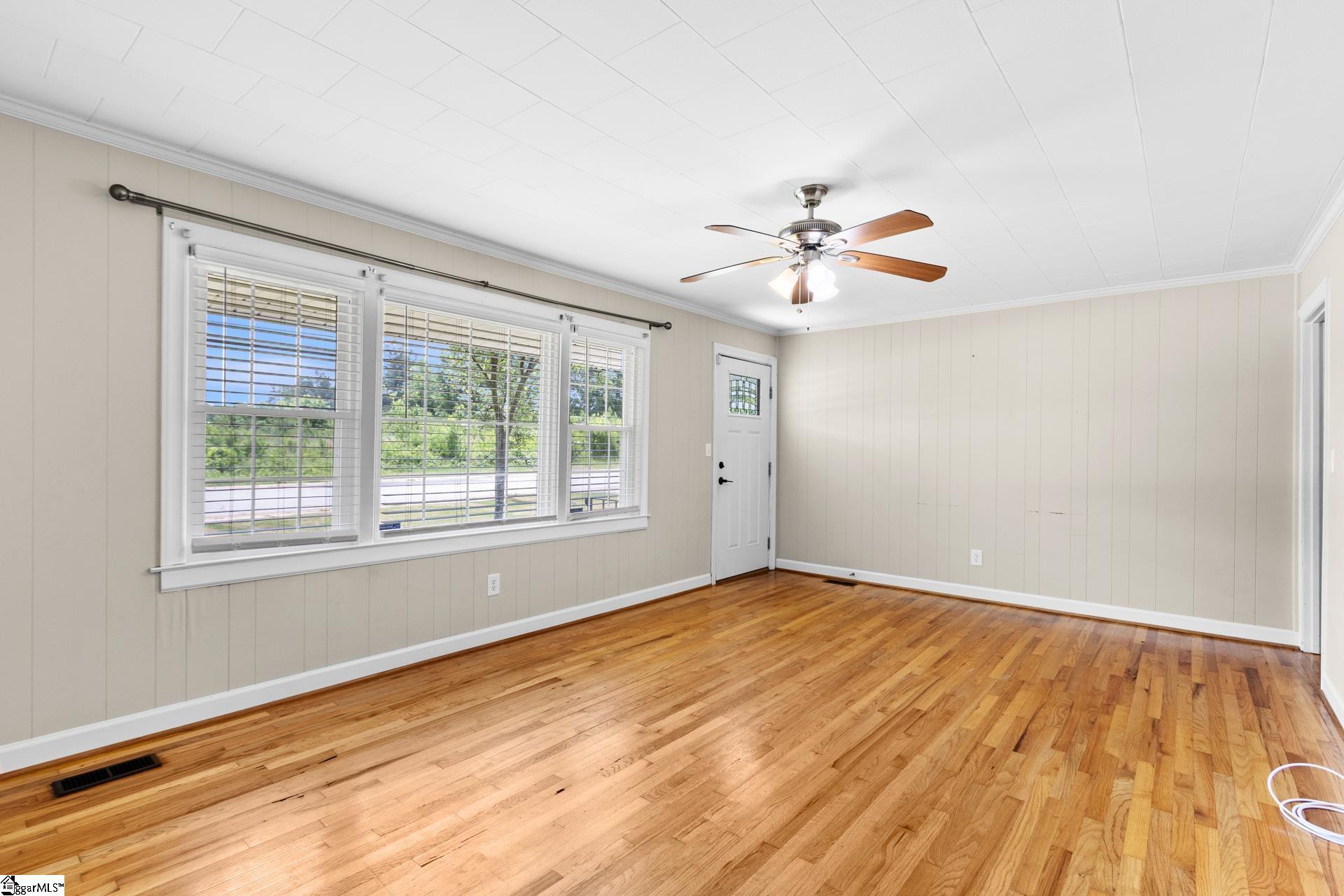 711 N Adair Street Property Photo 4