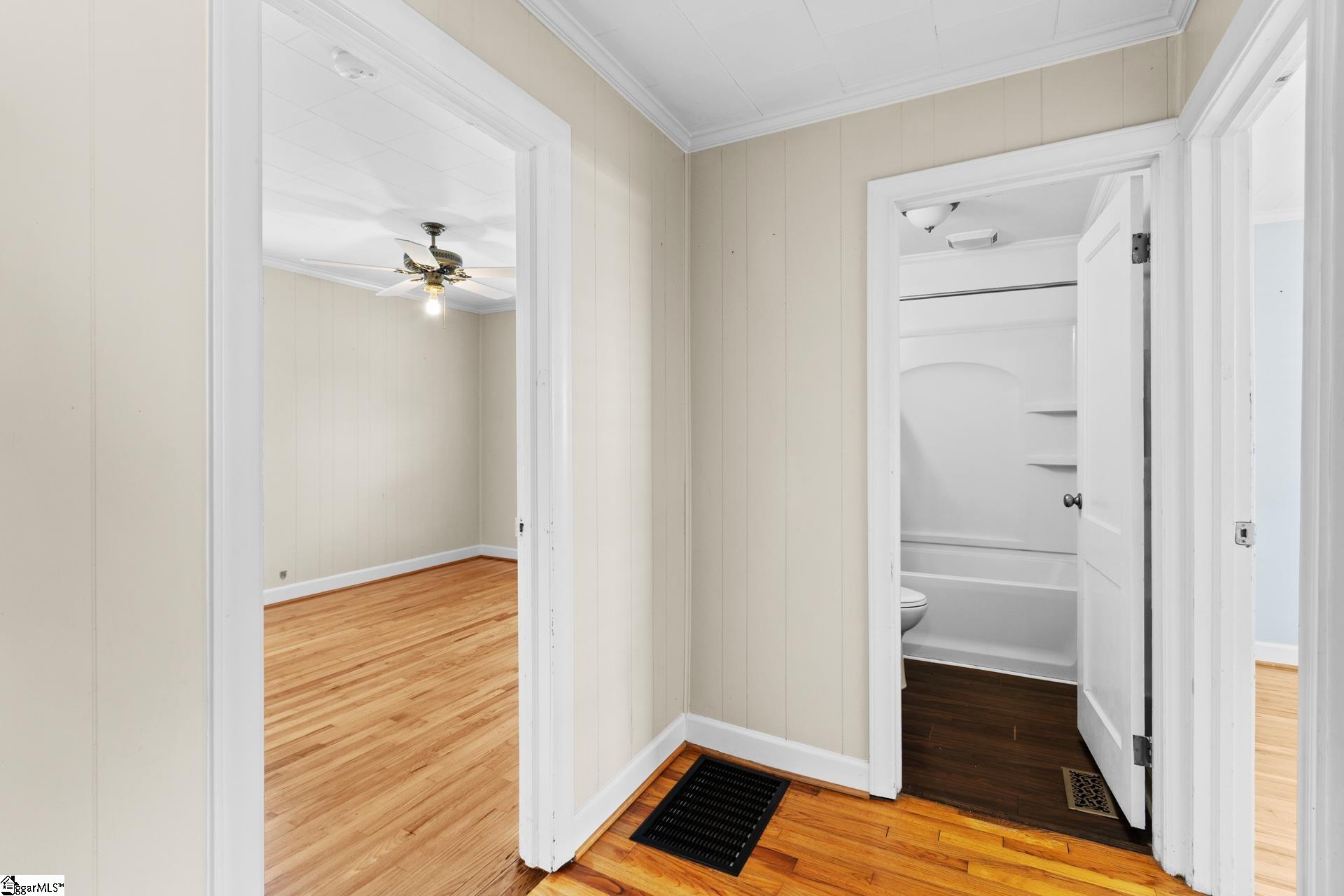 711 N Adair Street Property Photo 18