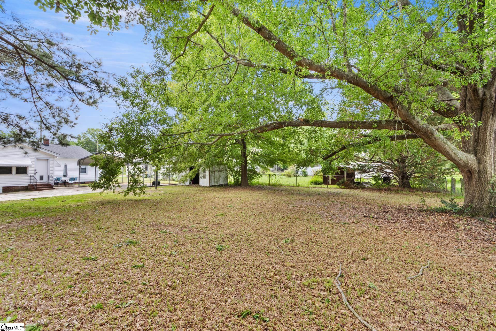 711 N Adair Street Property Photo 35