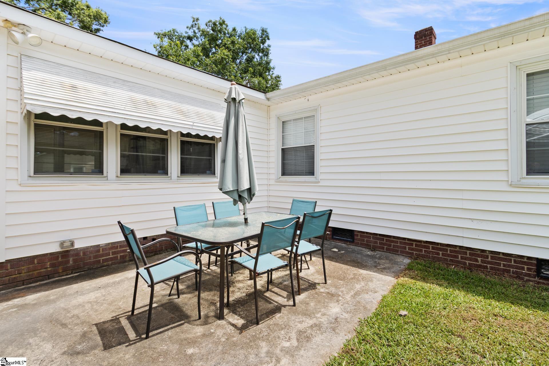 711 N Adair Street Property Photo 38