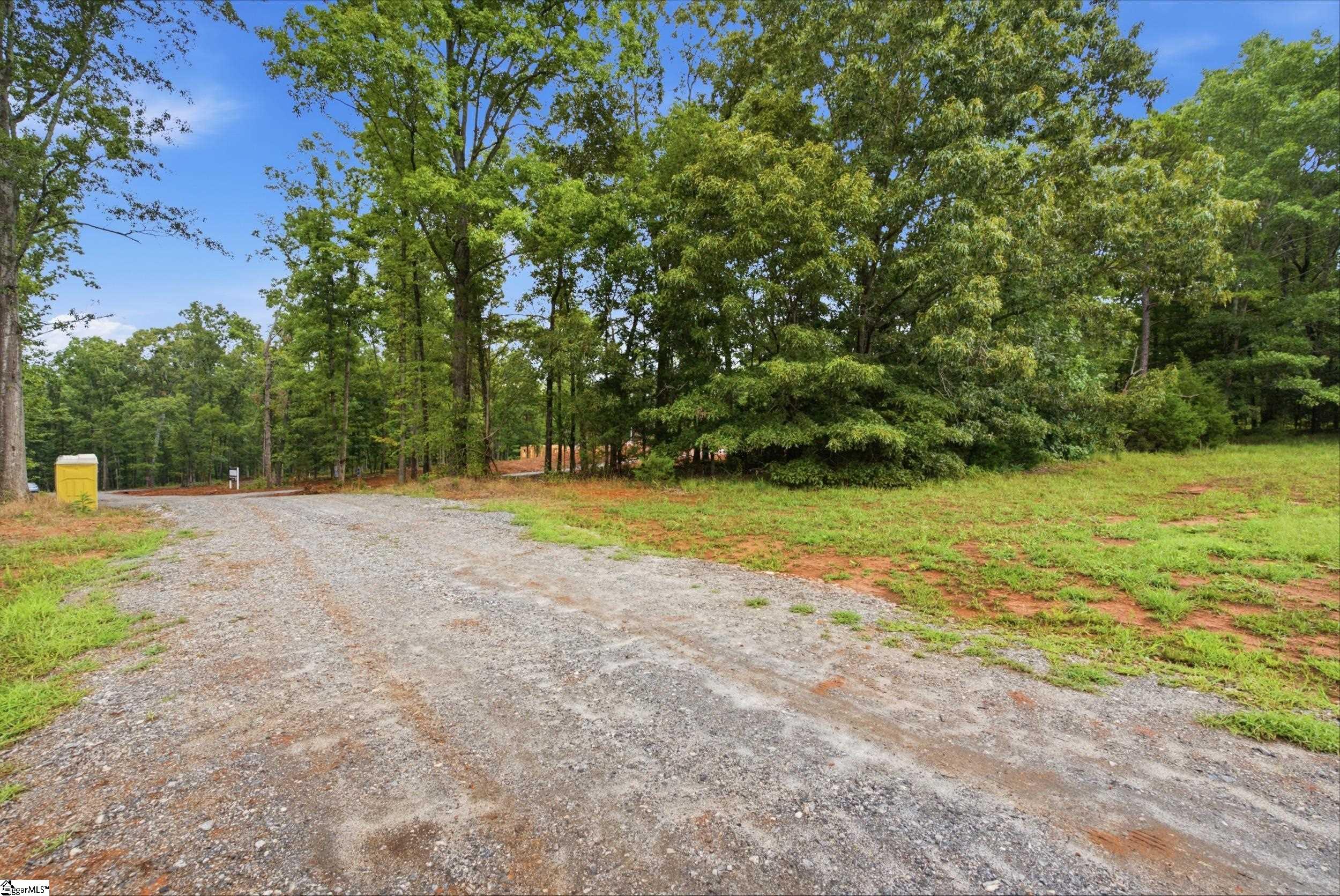 257 W Chapman Road Property Photo 14