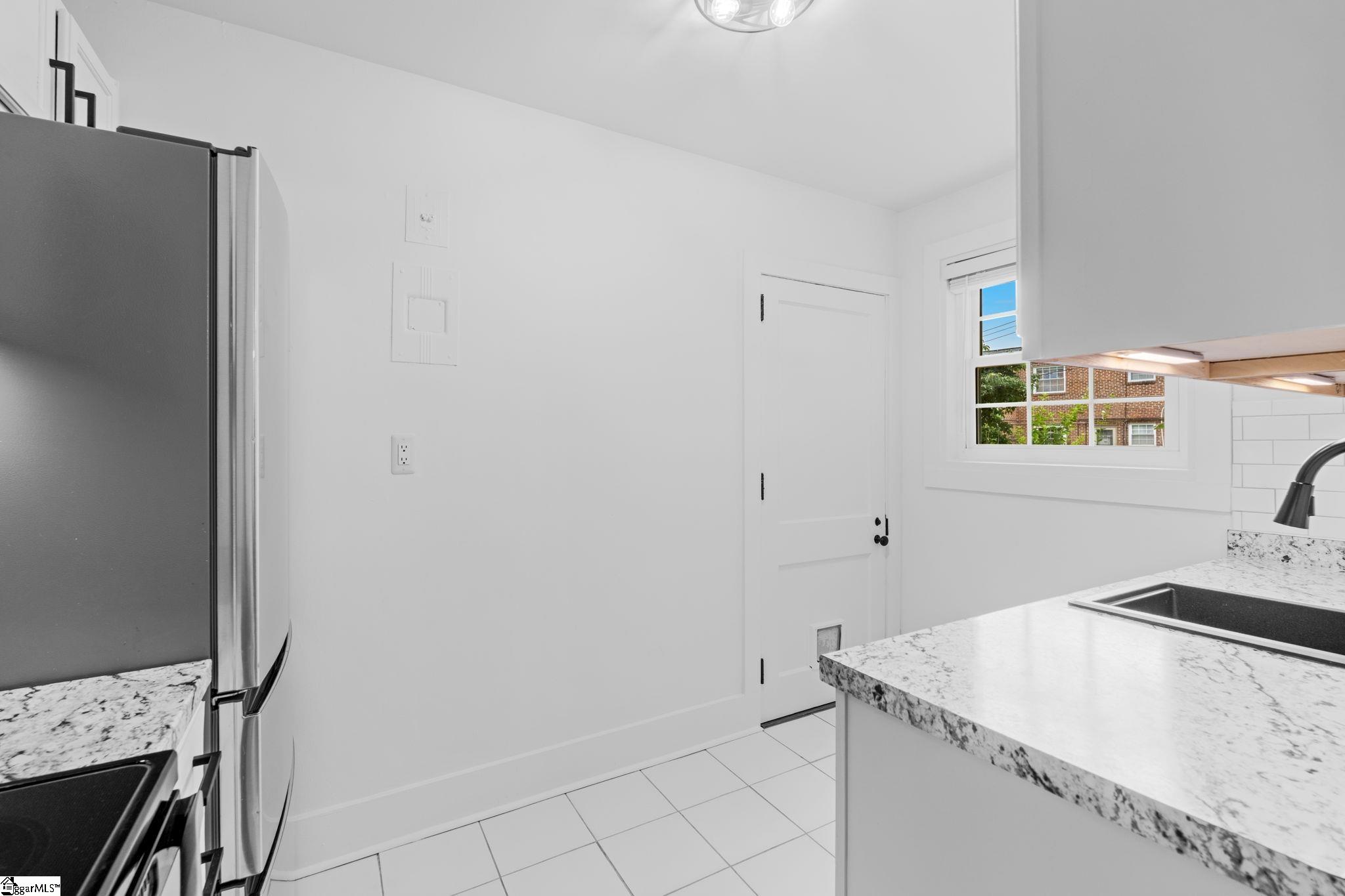 100 Lewis Drive Property Photo 13