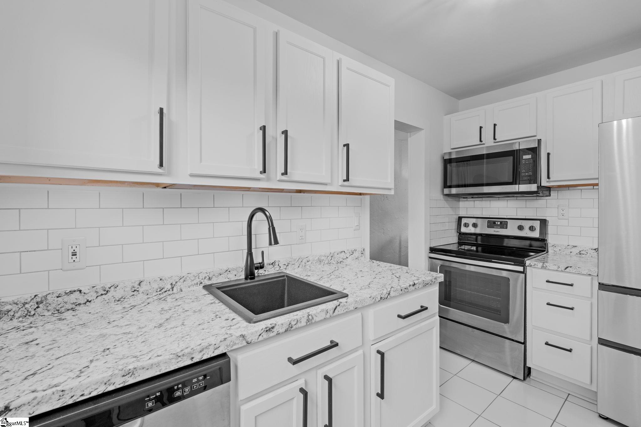 100 Lewis Drive Property Photo 15