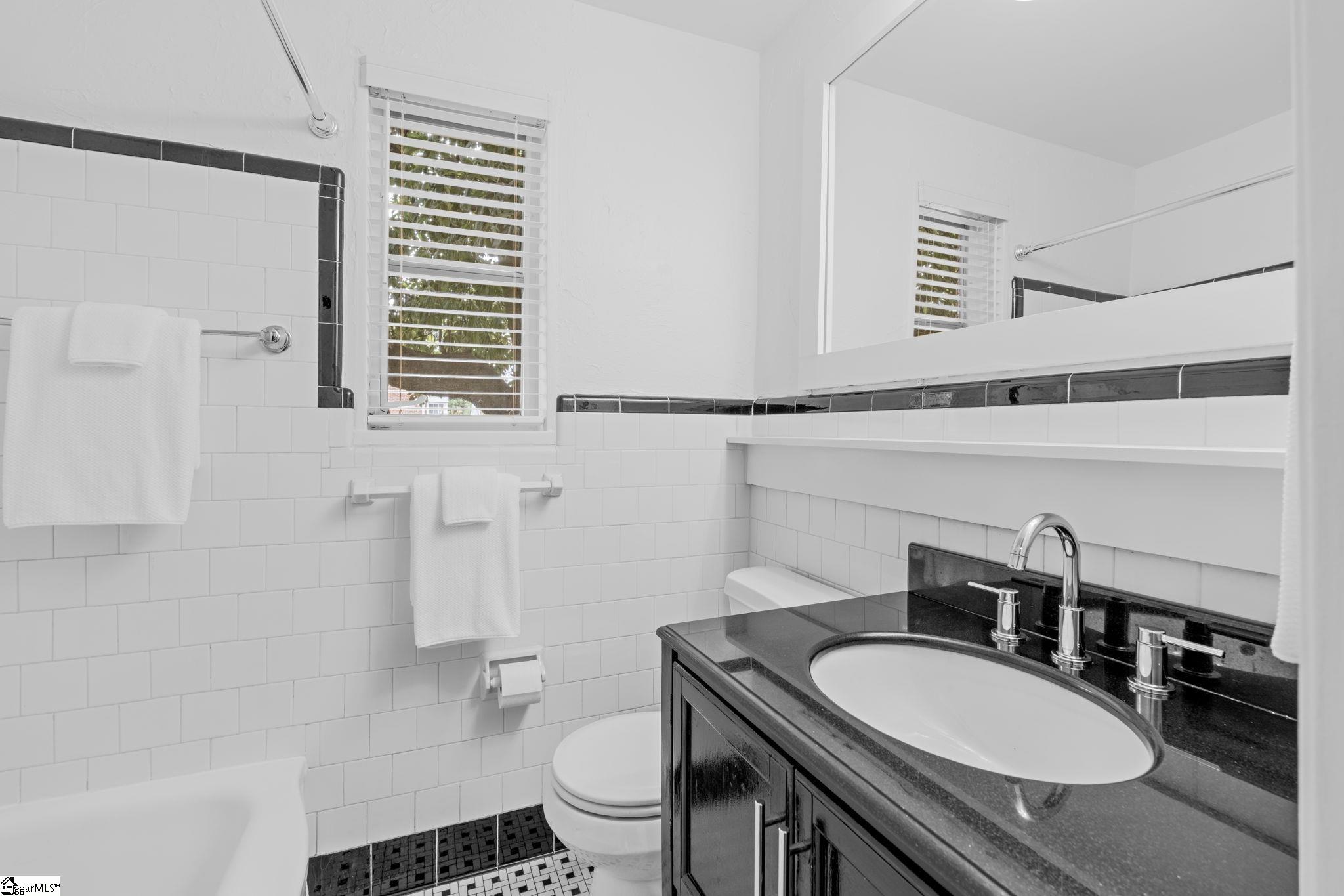 100 Lewis Drive Property Photo 17