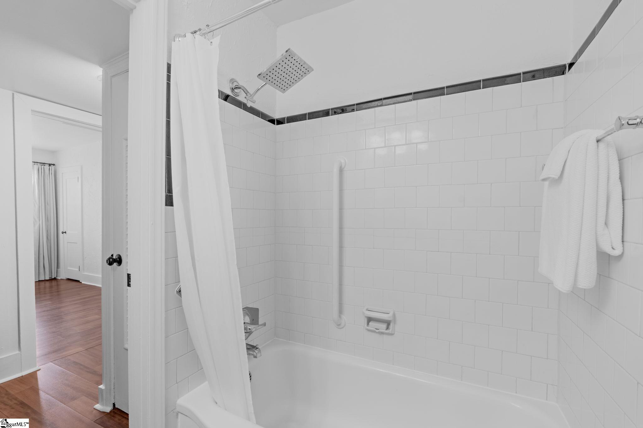 100 Lewis Drive Property Photo 18