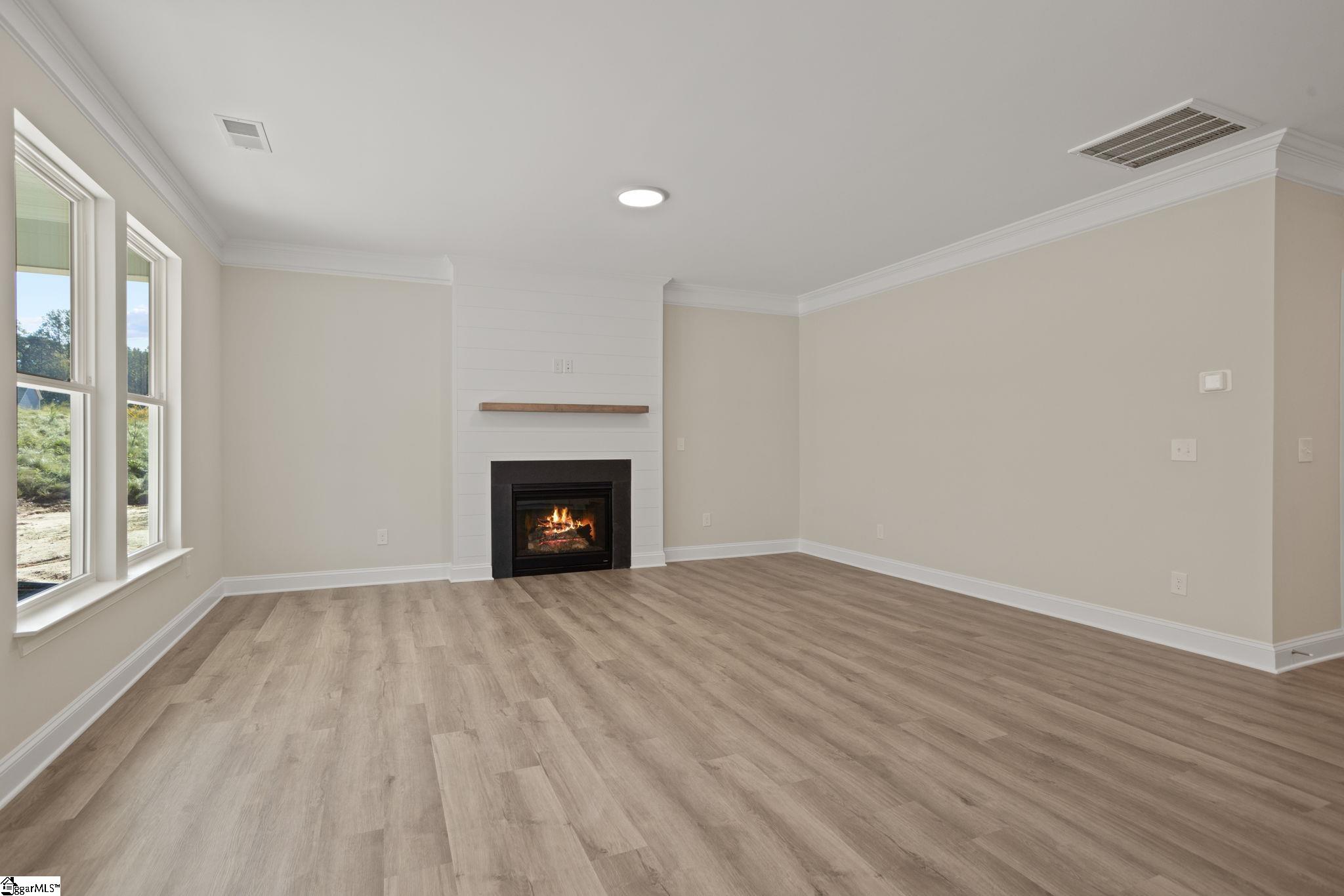 1120 Stable Way Property Photo 17