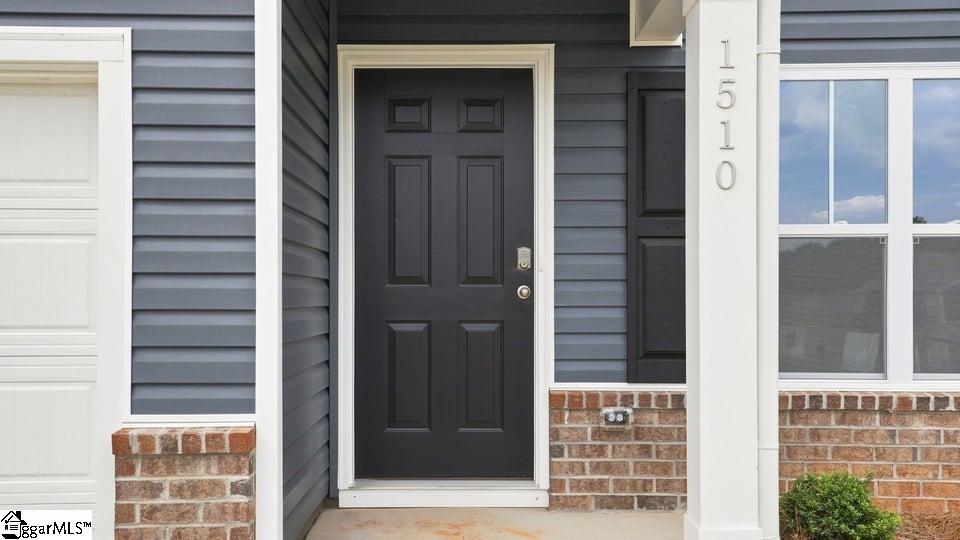 1510 Azure Lane Property Photo 4