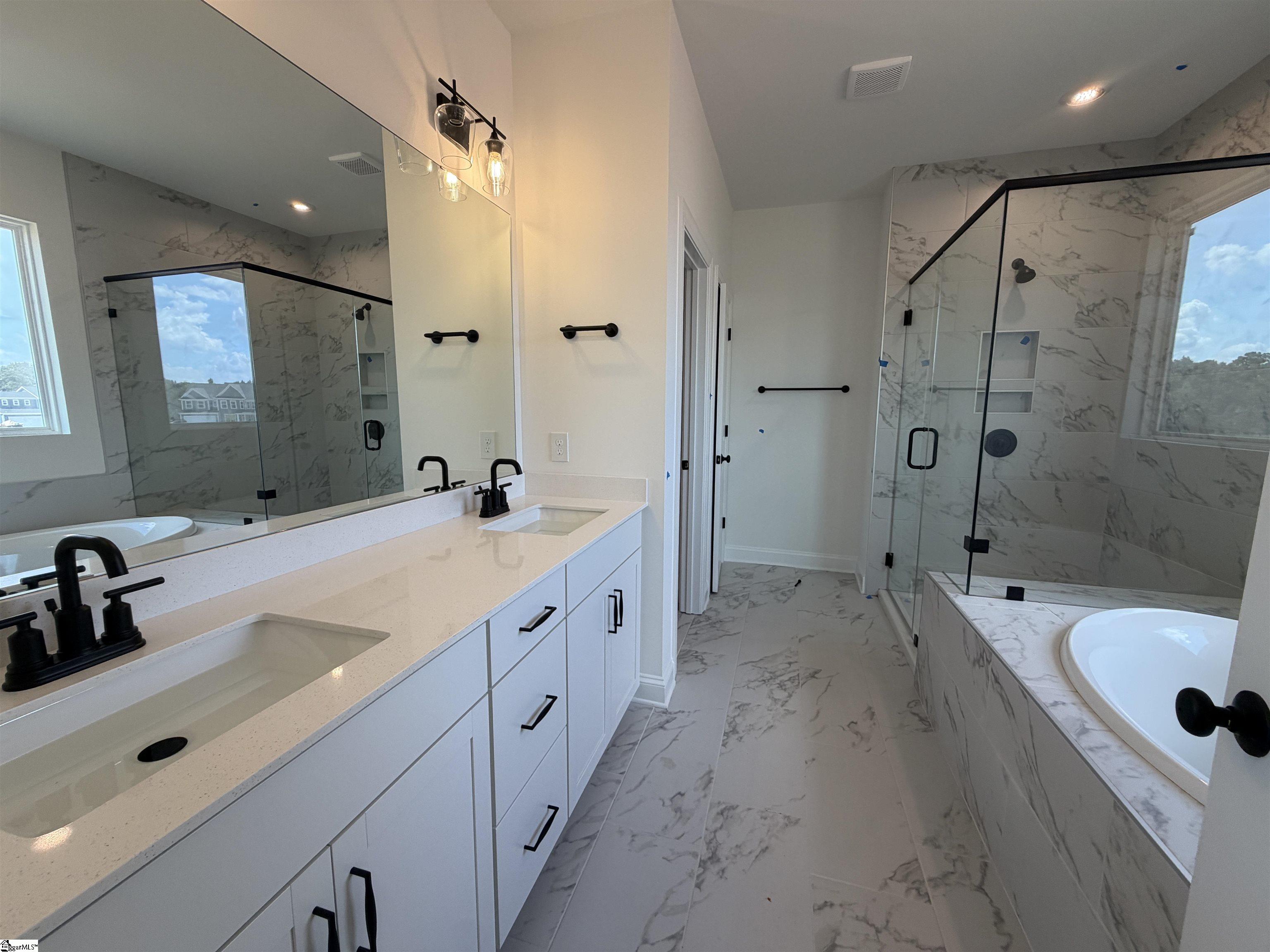 408 Ladybug Lane Property Photo 7