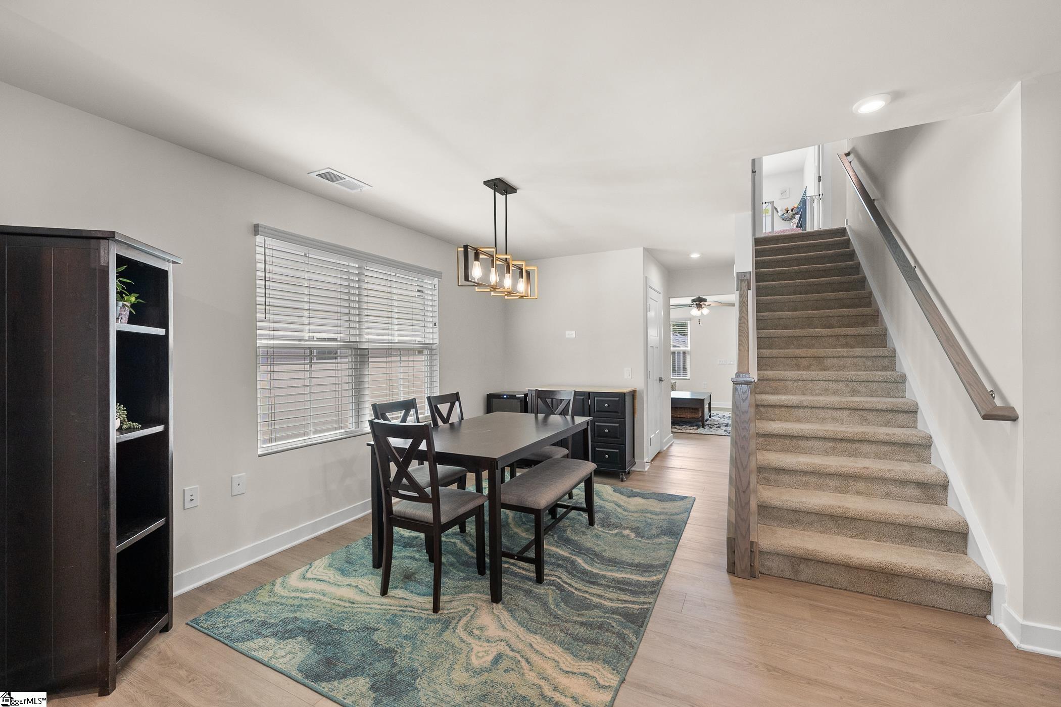607 Cresslyn Court Property Photo 15