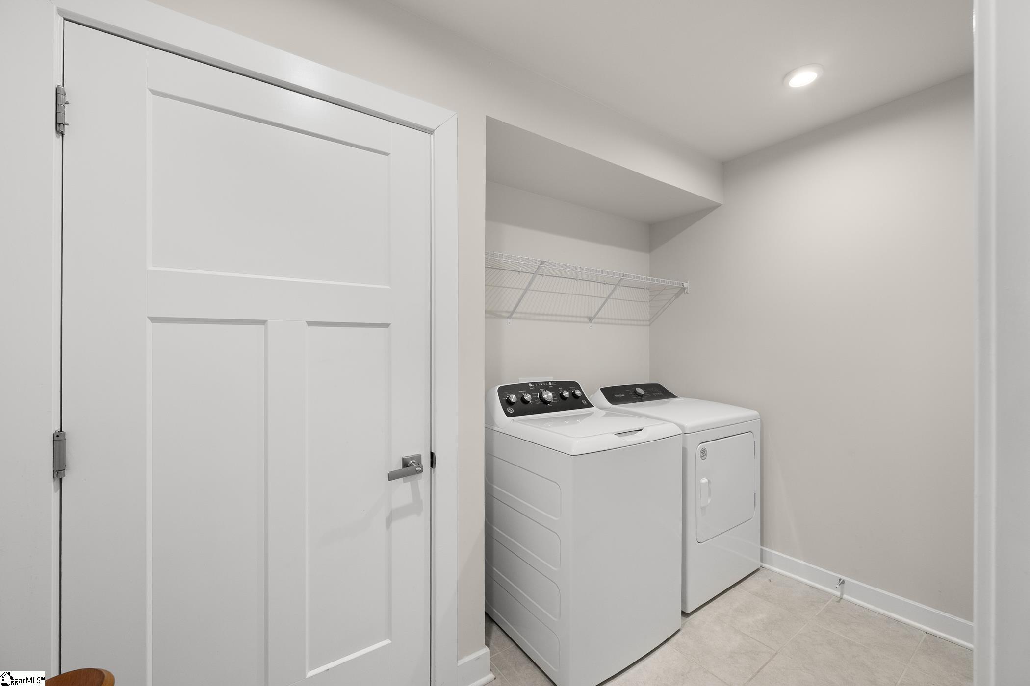 607 Cresslyn Court Property Photo 16