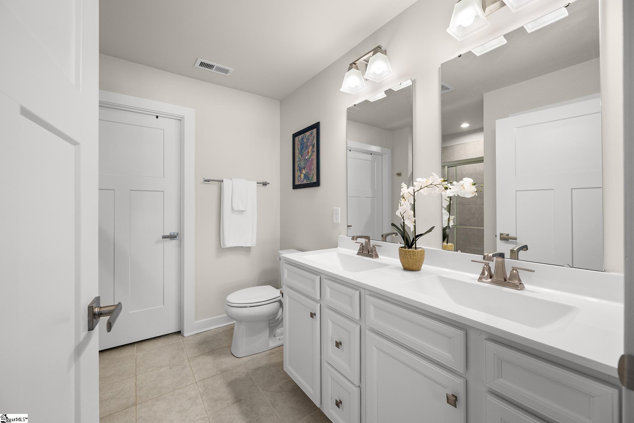 607 Cresslyn Court Property Photo 21