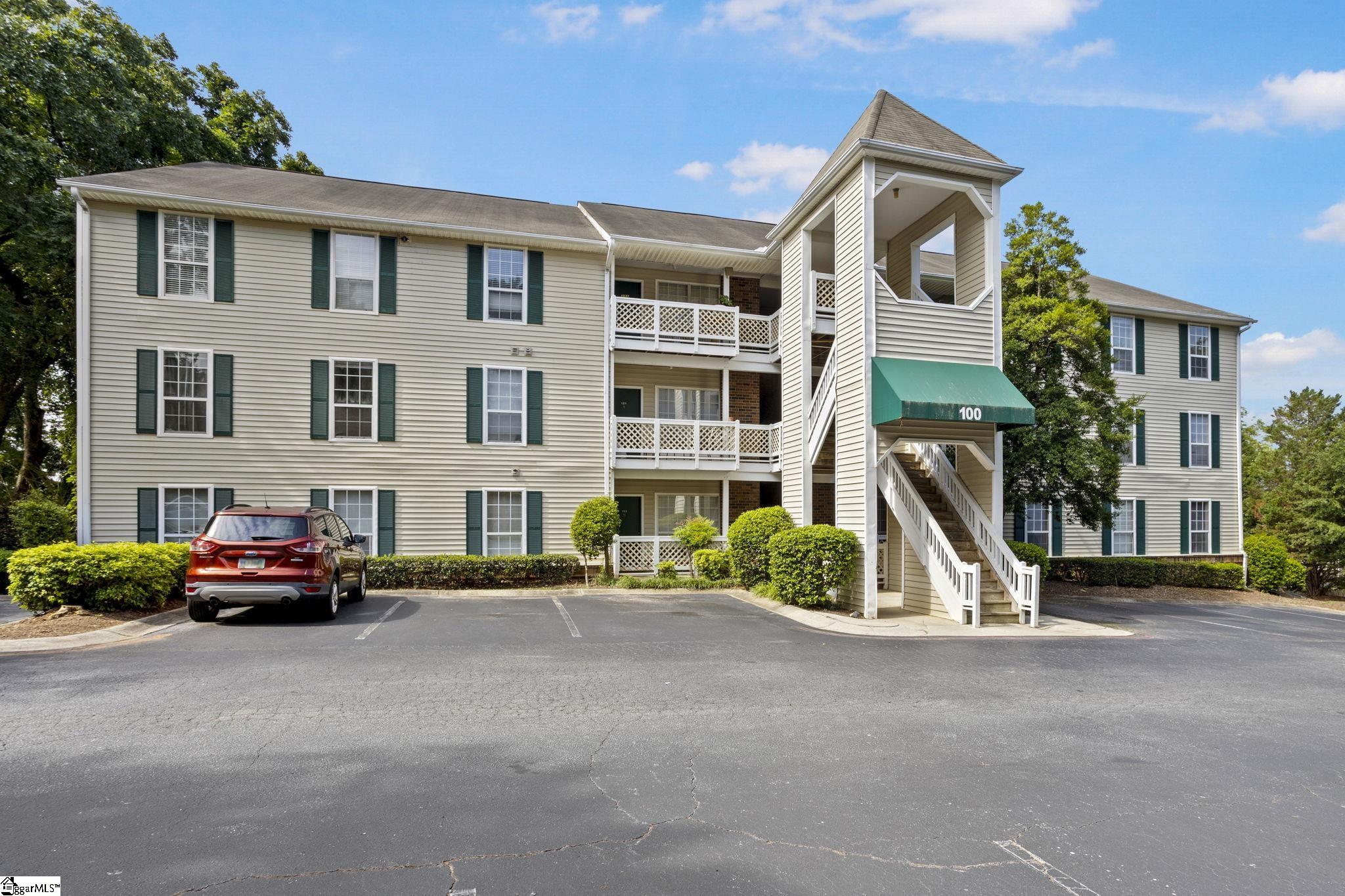 102 Calhoun Street Property Photo 4