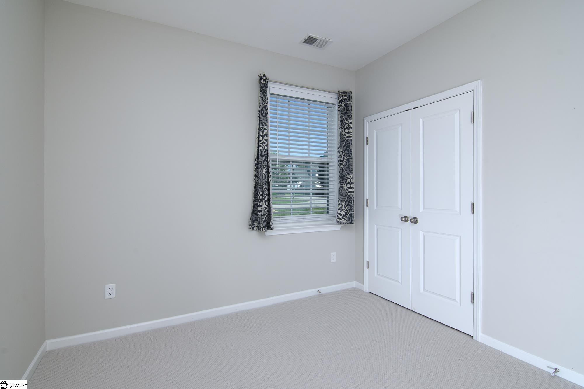 100 Daystrom Drive Property Photo 20