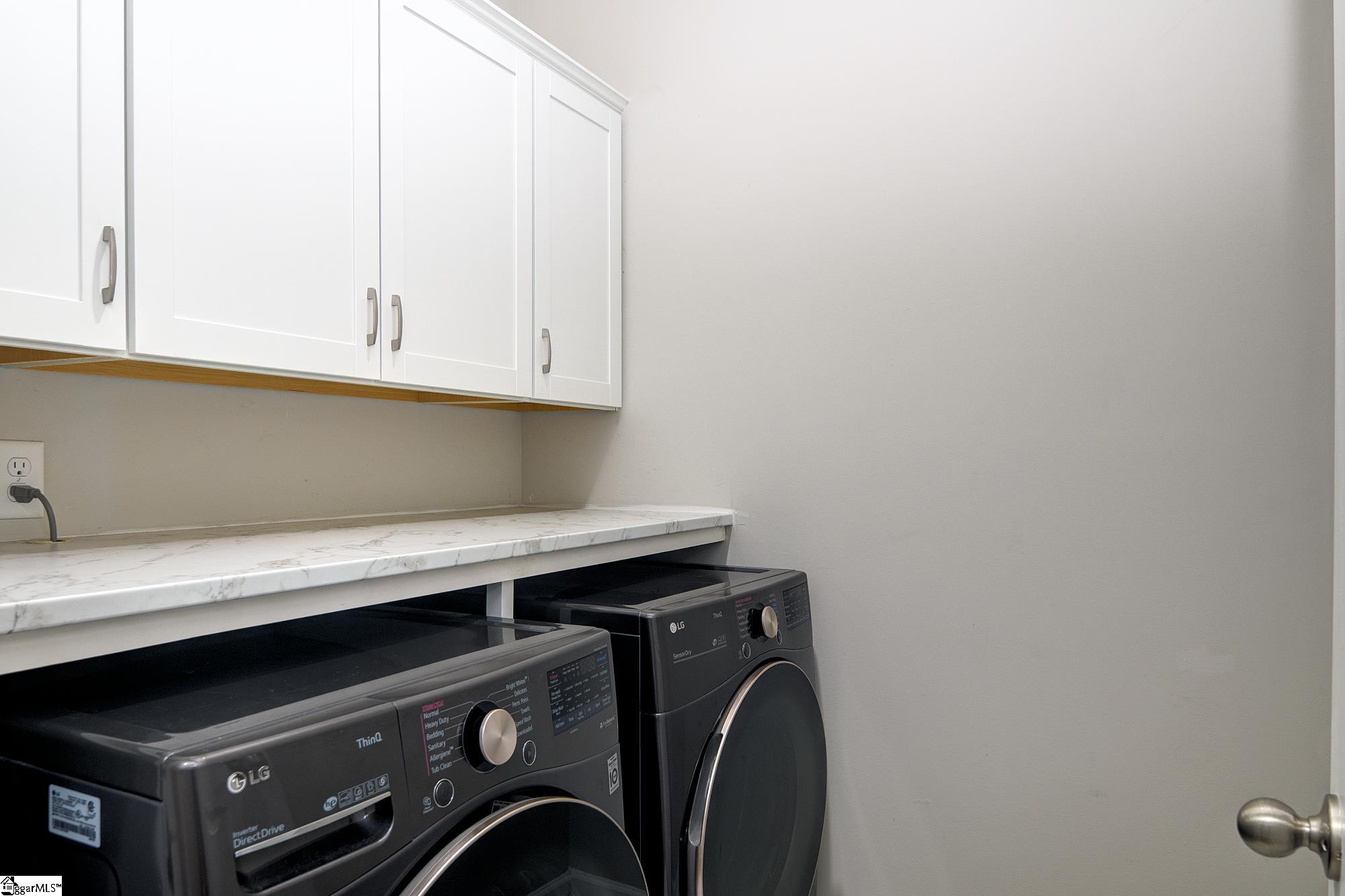 100 Daystrom Drive Property Photo 22