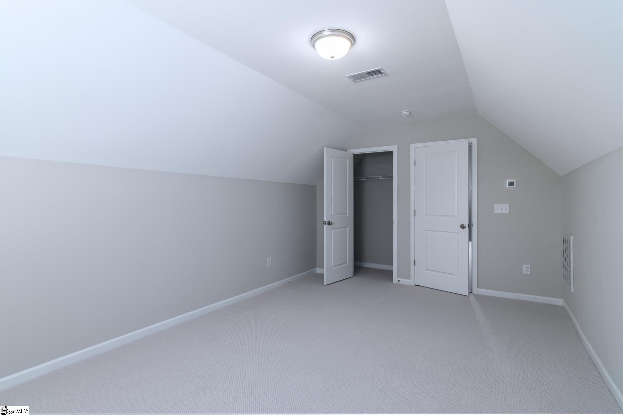 100 Daystrom Drive Property Photo 26