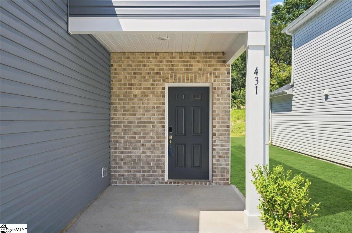 431 Upland Water Court Property Photo 4