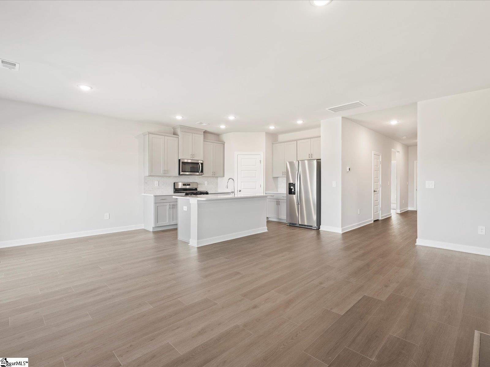 927 Rising Oak Court Property Photo 2