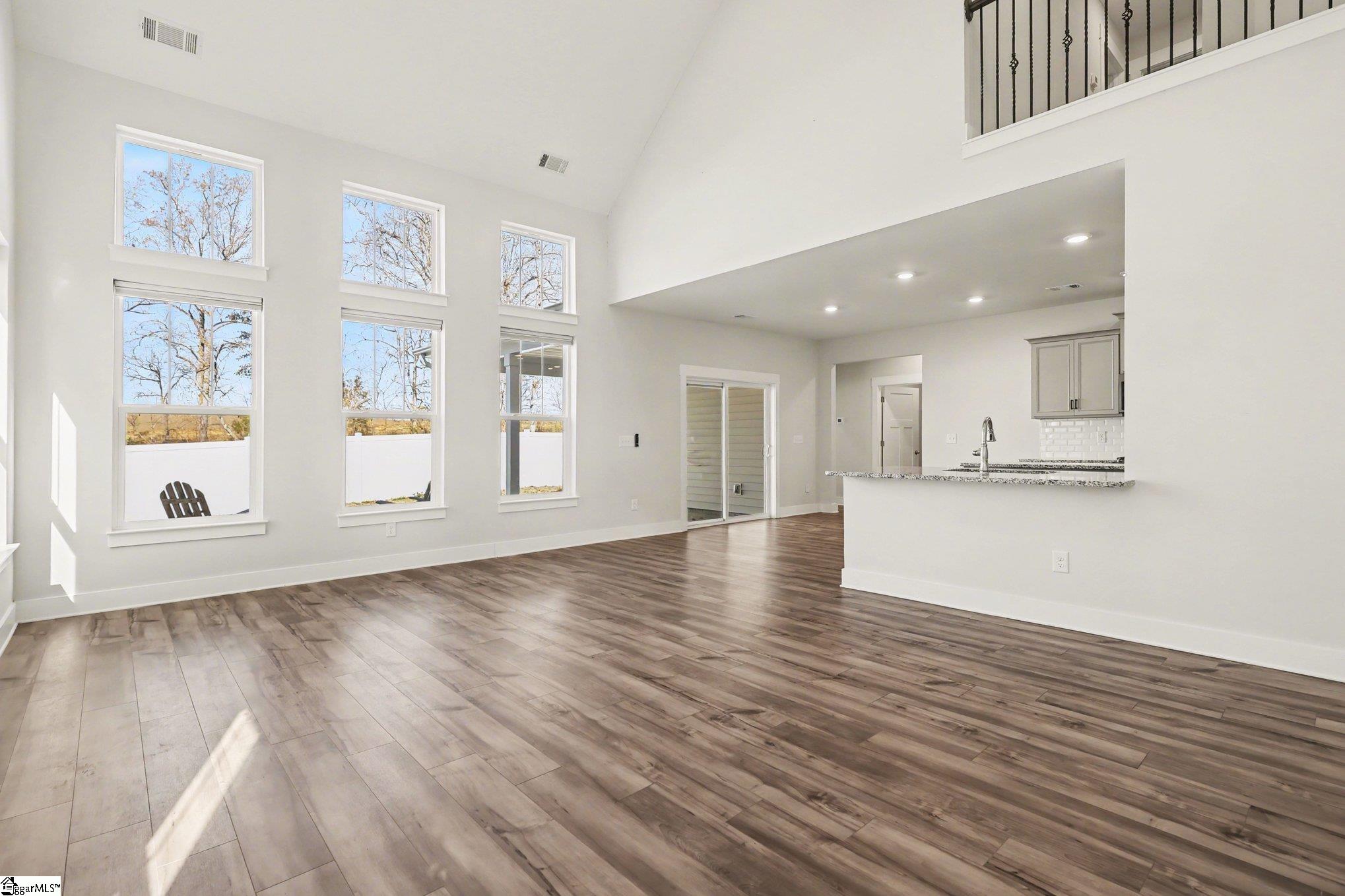 513 Fenwick Drive Property Photo 11