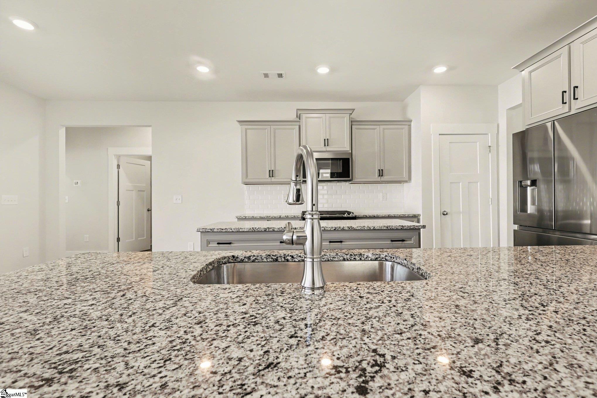 513 Fenwick Drive Property Photo 14