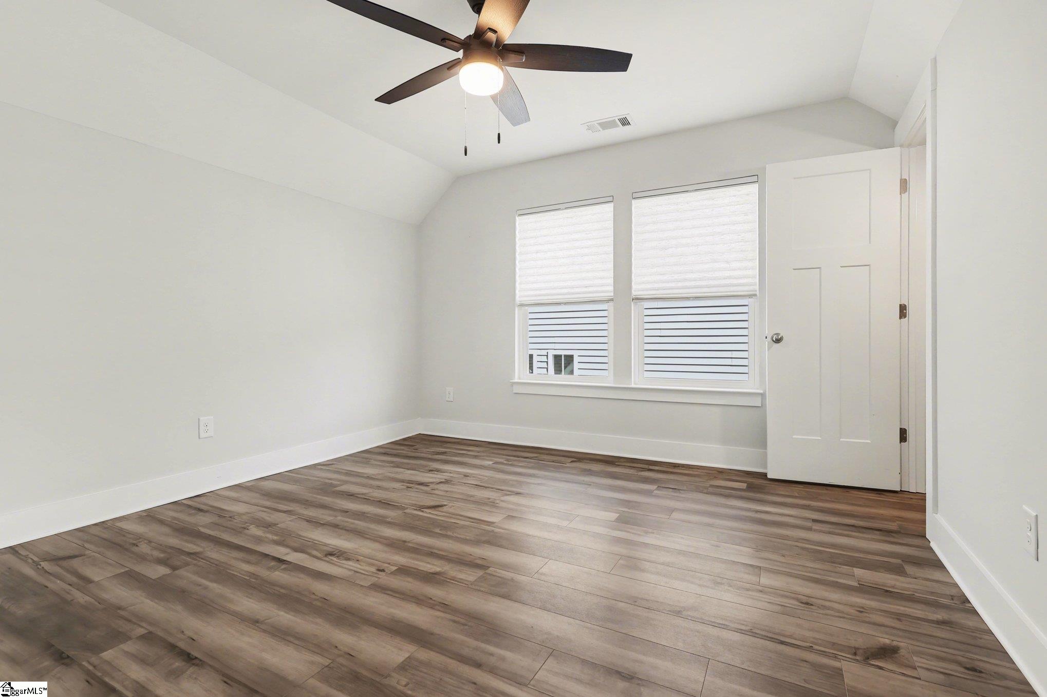 513 Fenwick Drive Property Photo 29