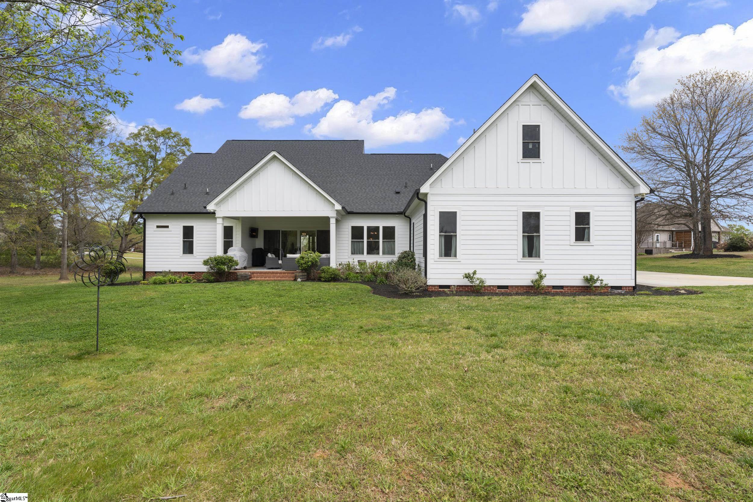 209 Waterfront Drive Property Photo 44